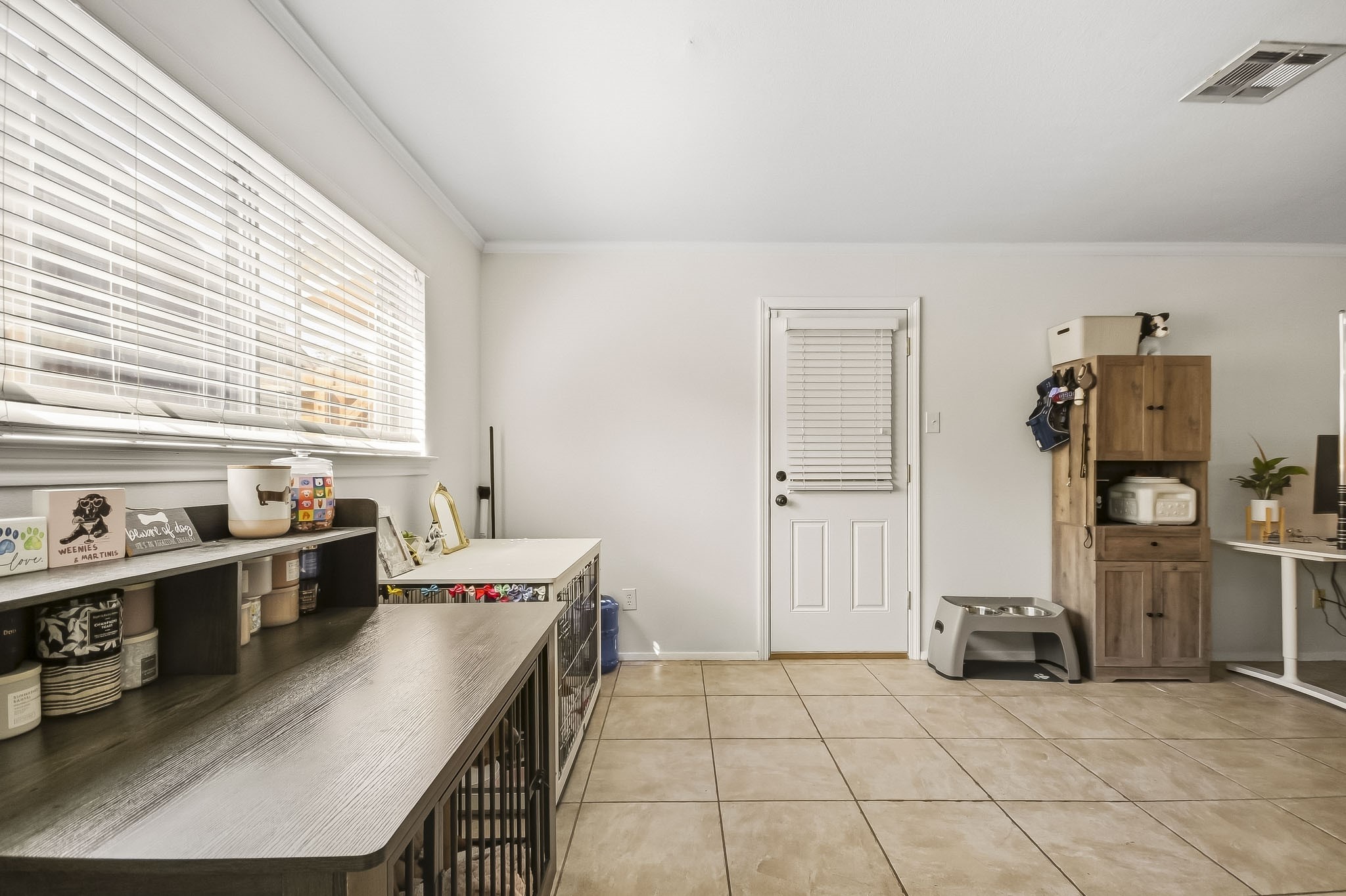 4812 Mistletoe Road Property Photo 12