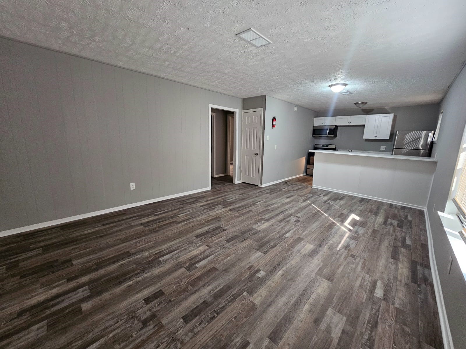 3633 N Macgregor Way 13 Property Photo 2