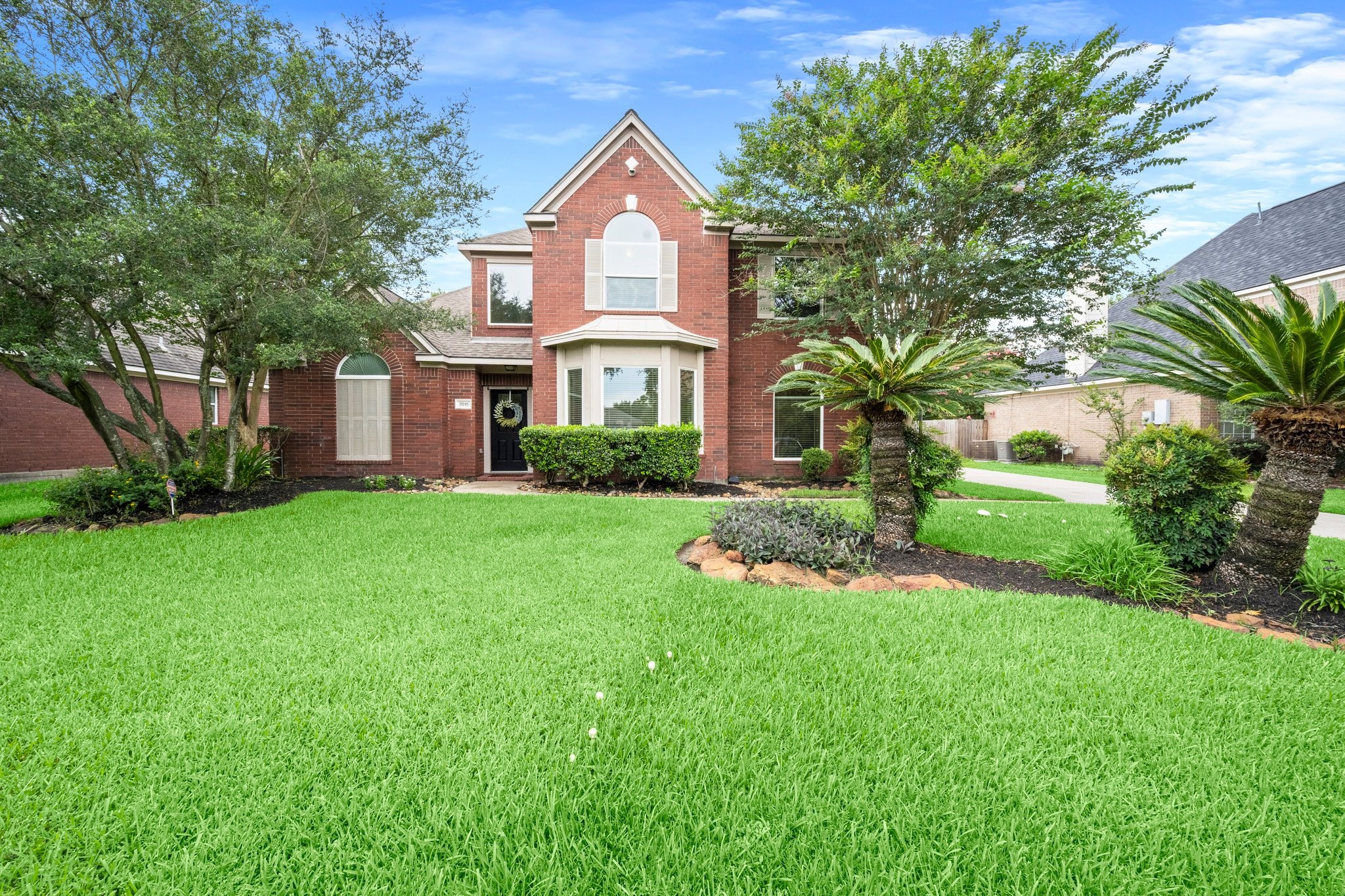 7015 Harvest Glen Drive Property Photo 1