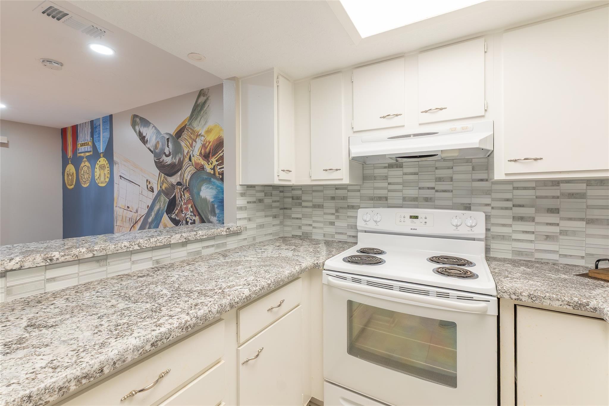 38 Regency Point Property Photo 17