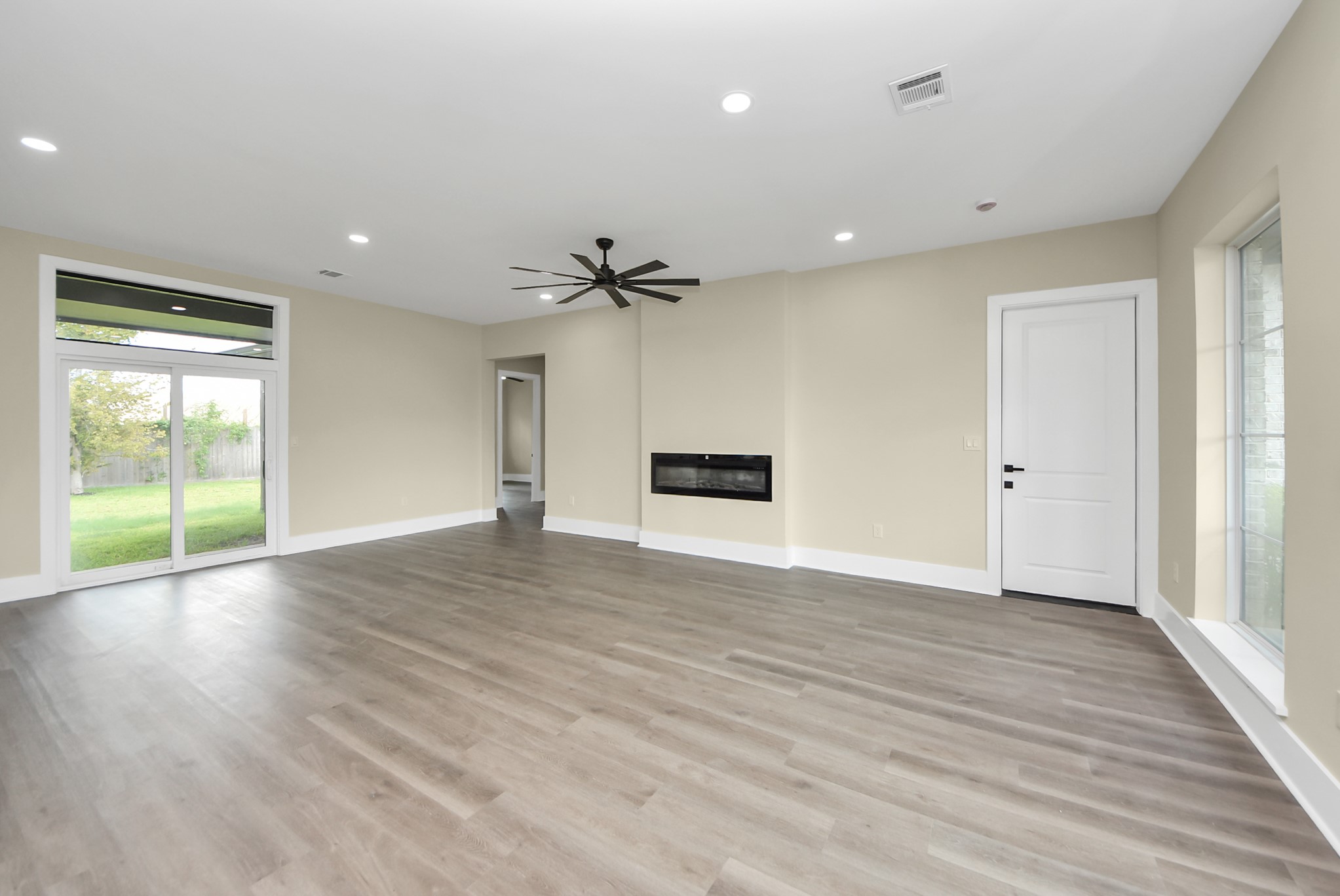 5806 Honey Grove Avenue Property Photo 11