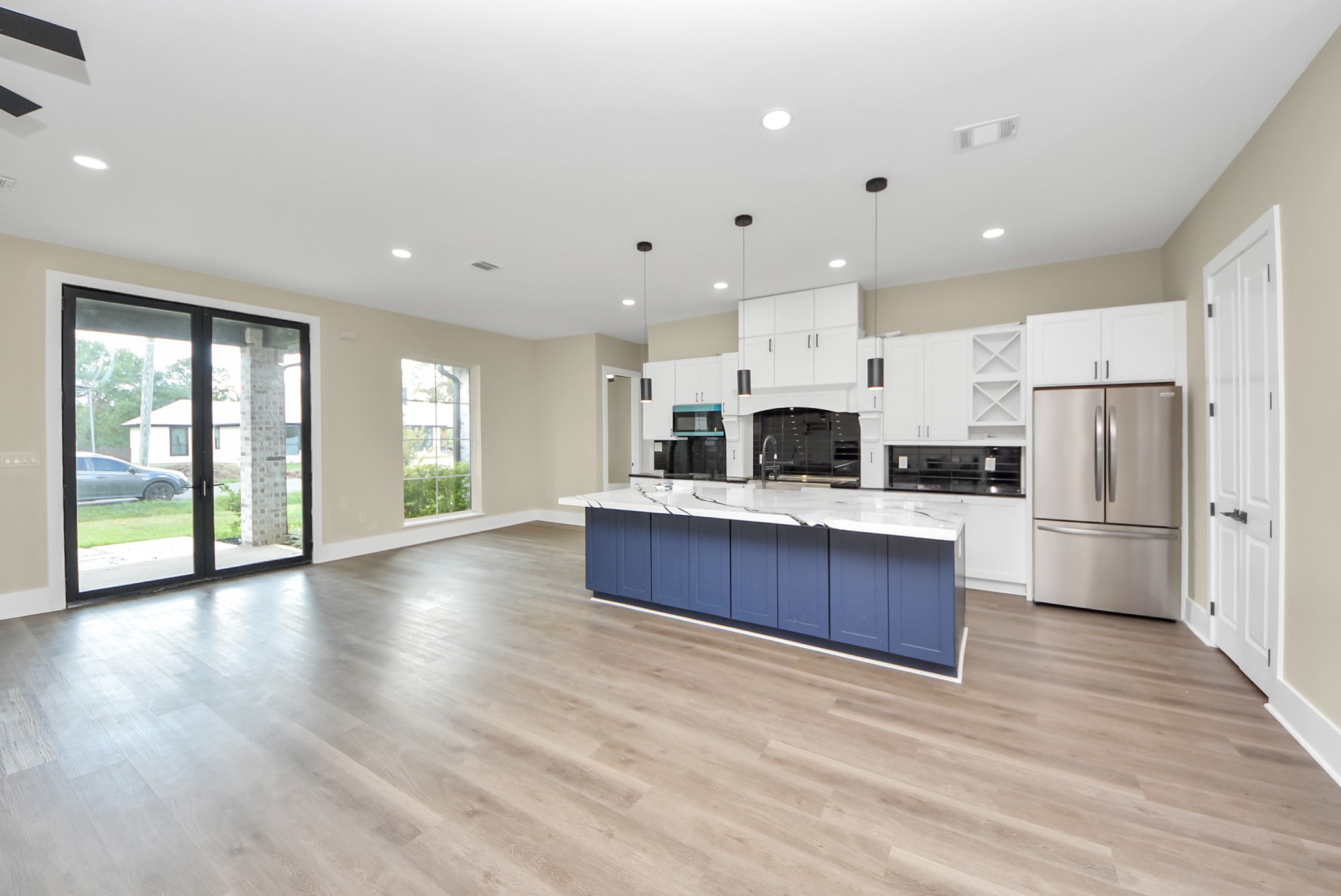 5806 Honey Grove Avenue Property Photo 15