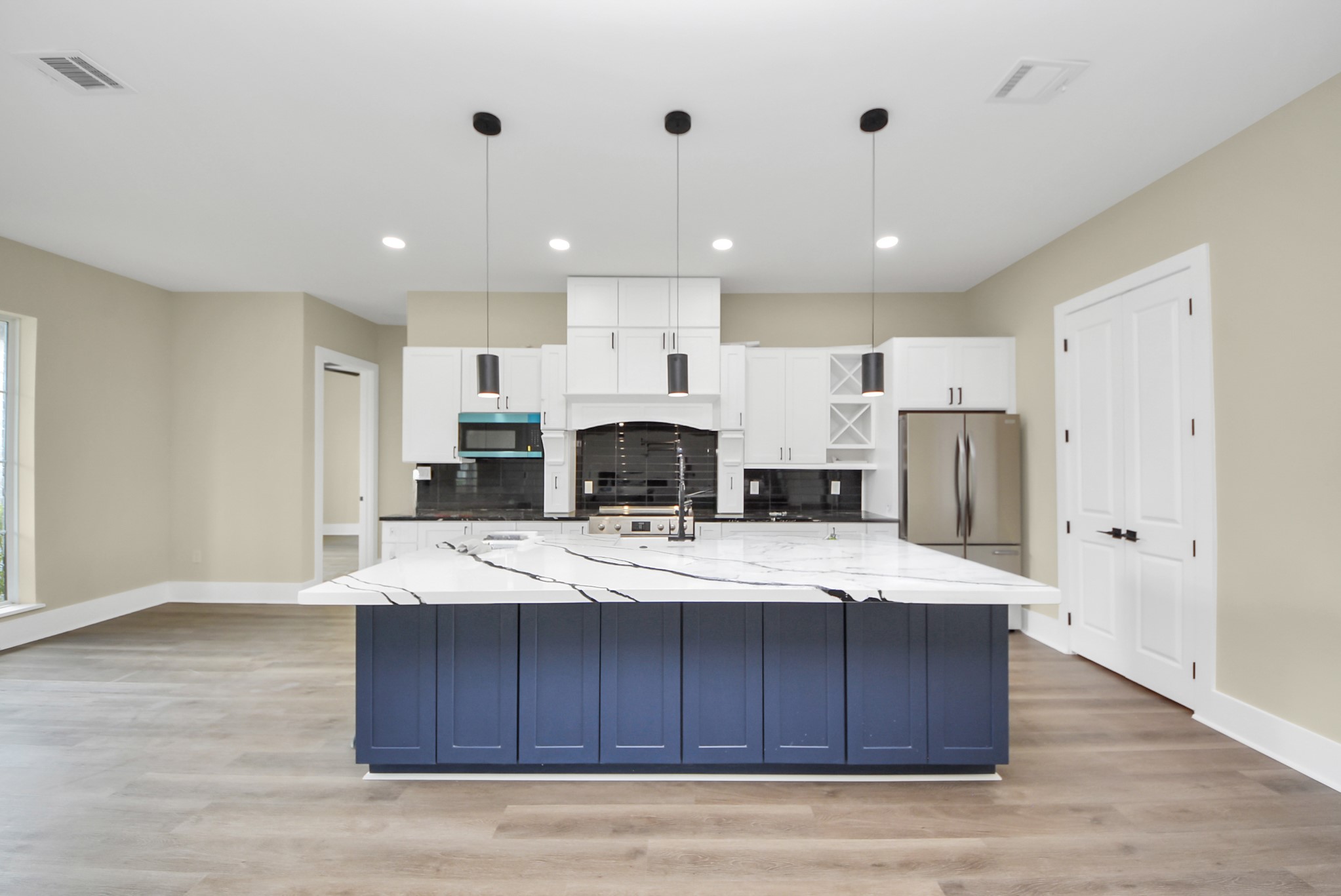 5806 Honey Grove Avenue Property Photo 15