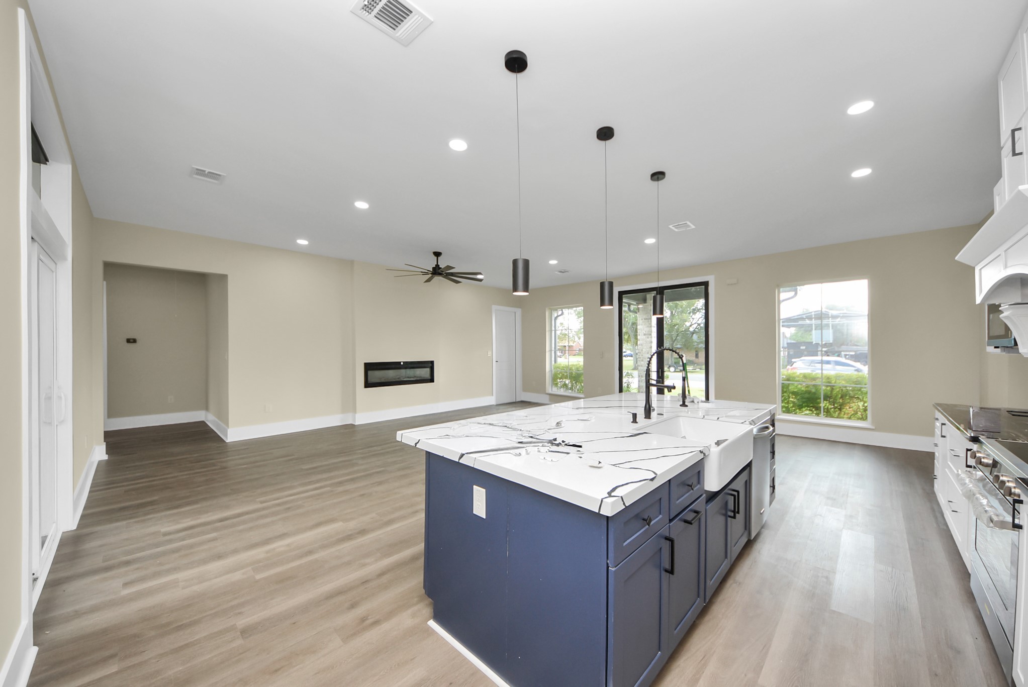 5806 Honey Grove Avenue Property Photo 18