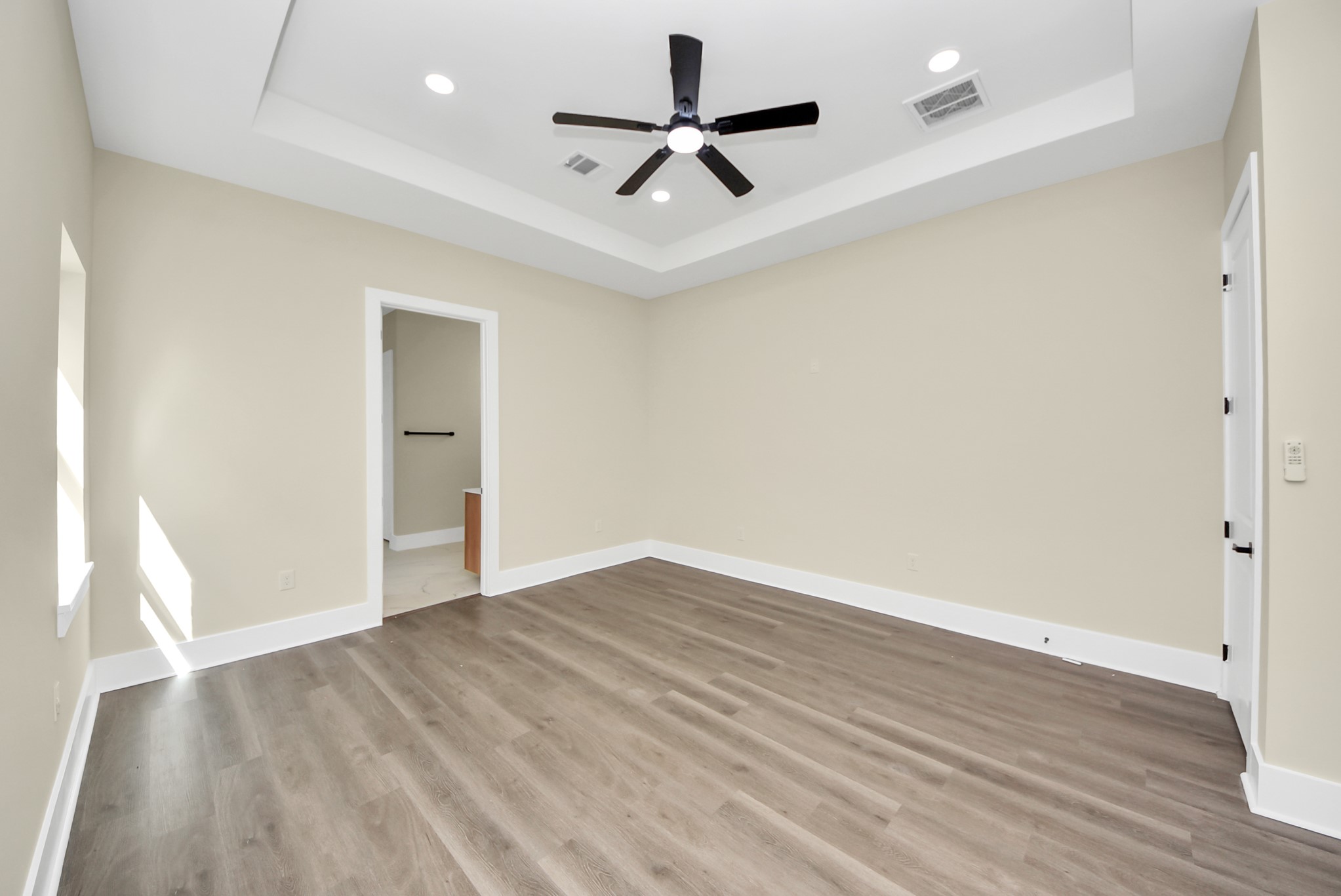 5806 Honey Grove Avenue Property Photo 19