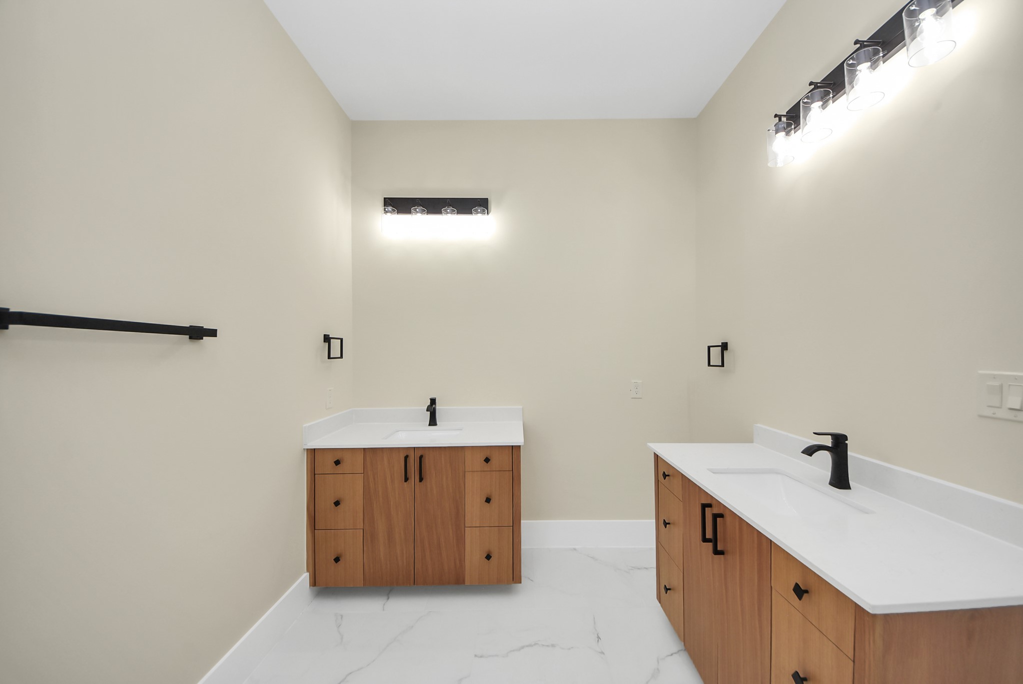 5806 Honey Grove Avenue Property Photo 21