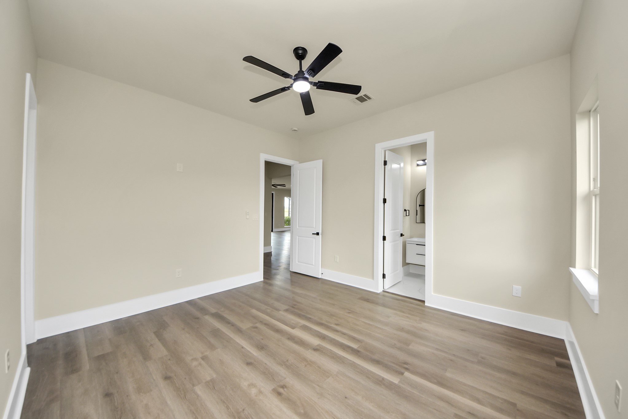 5806 Honey Grove Avenue Property Photo 31