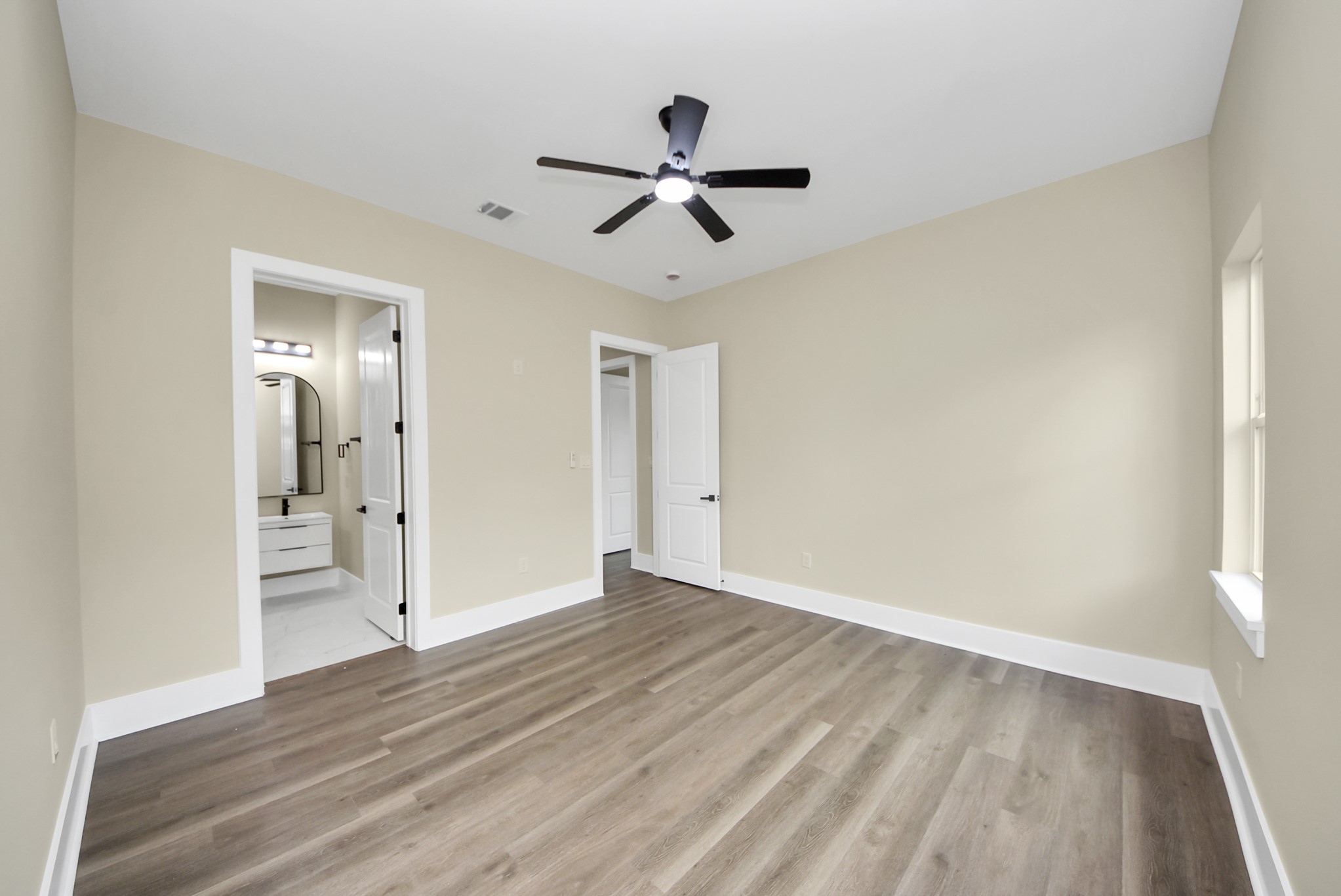 5806 Honey Grove Avenue Property Photo 35