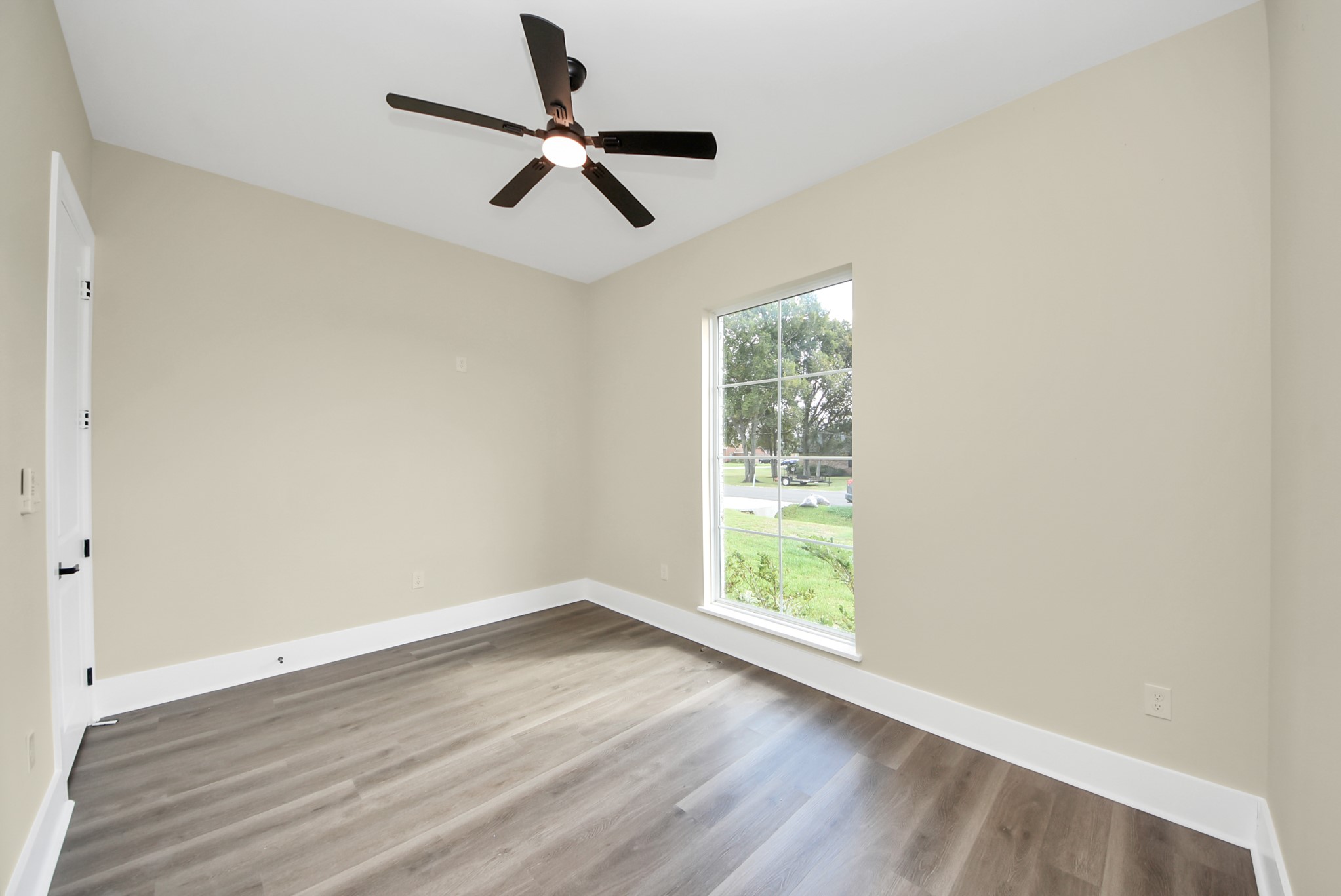 5806 Honey Grove Avenue Property Photo 39