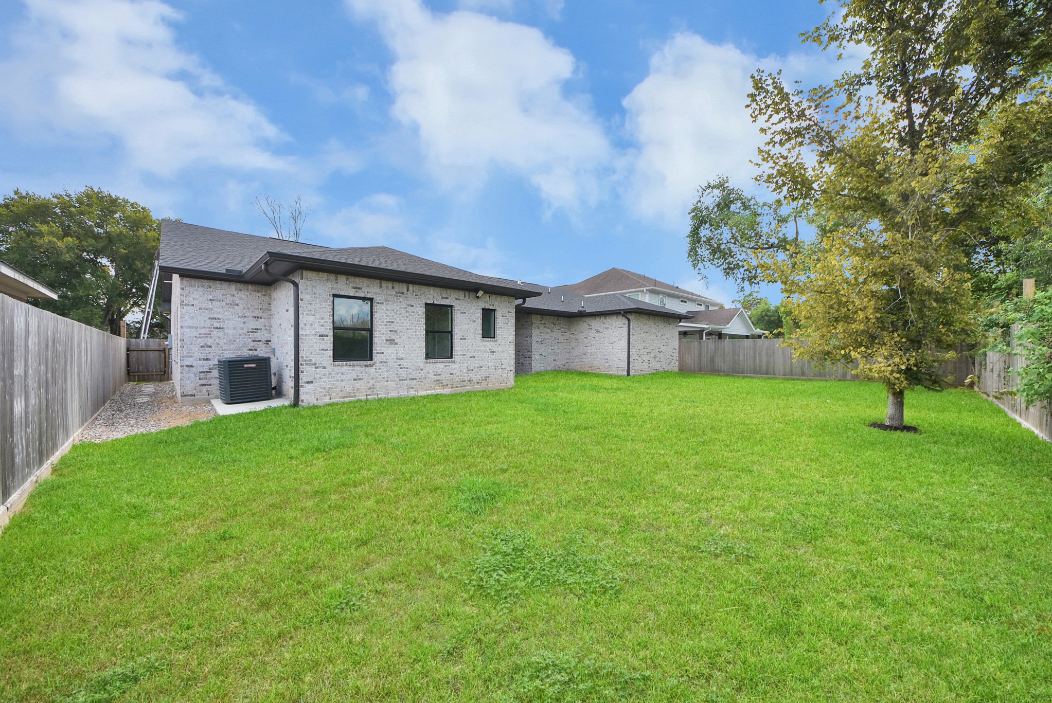 5806 Honey Grove Avenue Property Photo 42