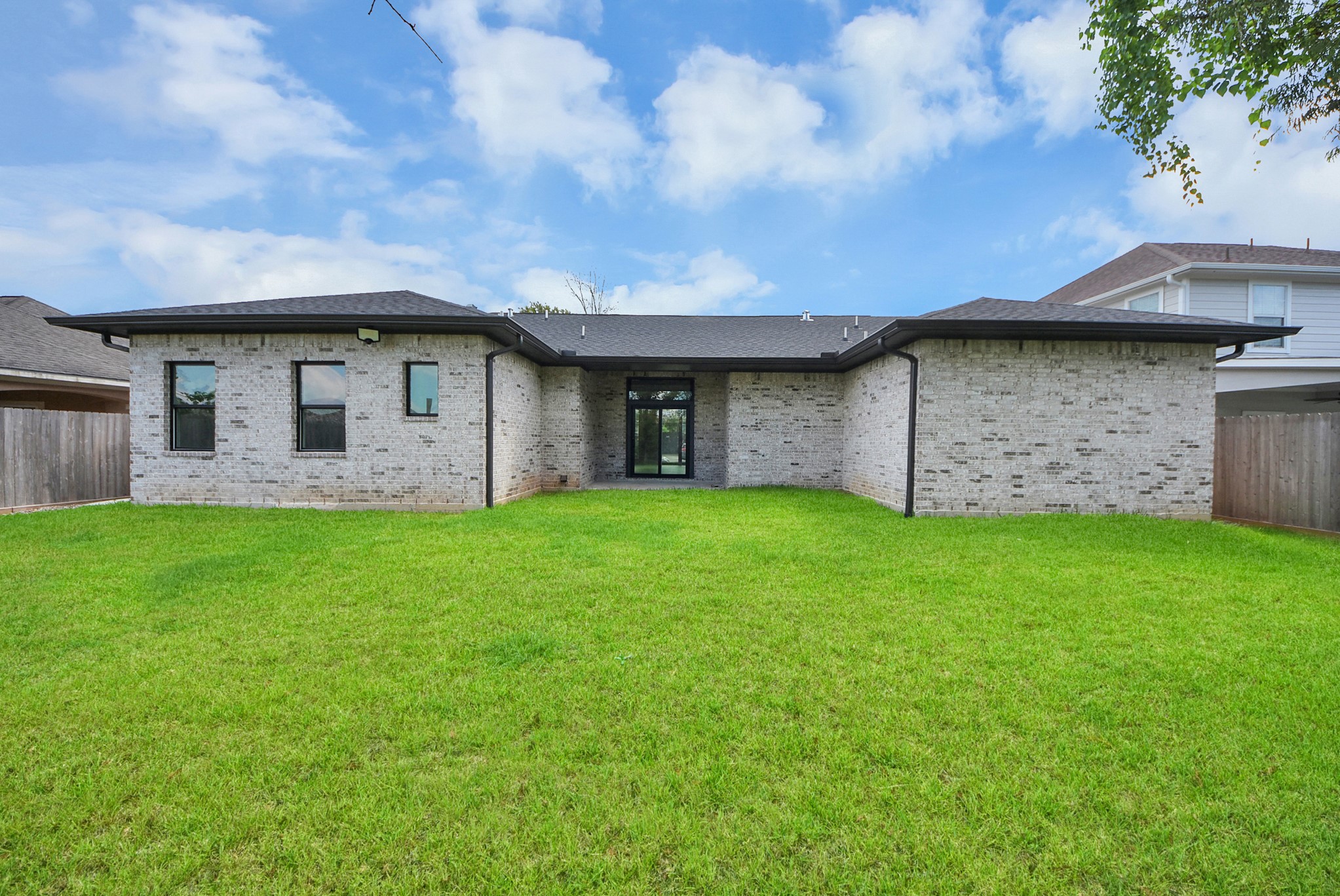 5806 Honey Grove Avenue Property Photo 43