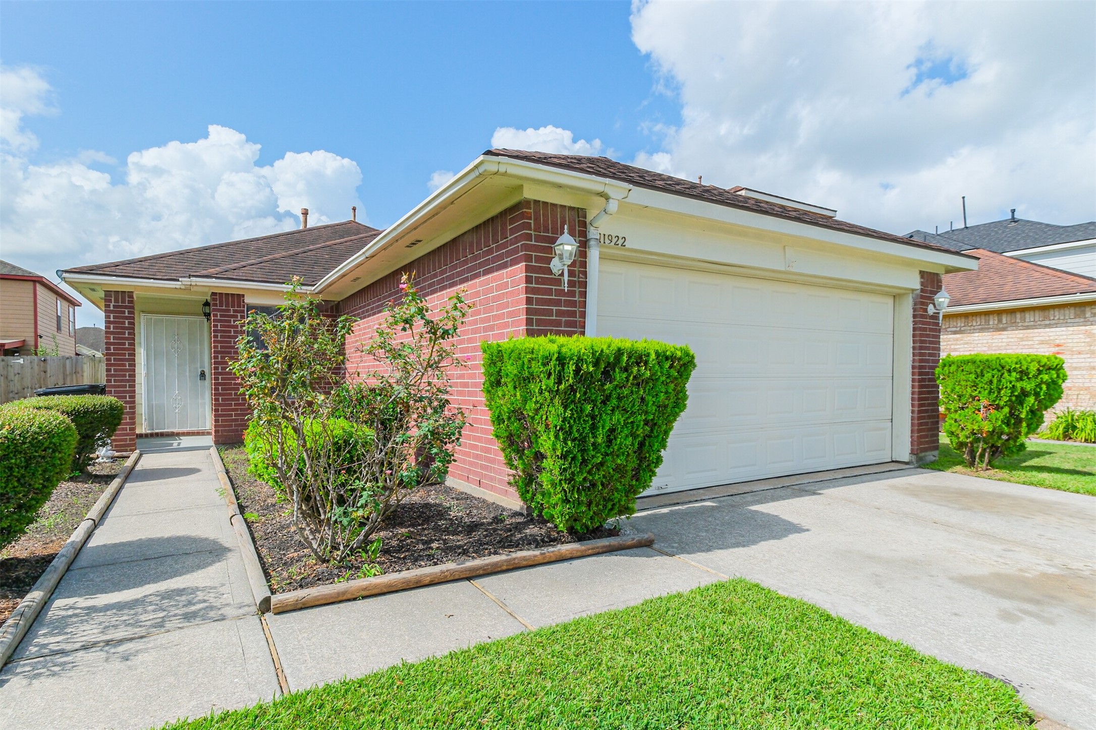 11922 Kewalo Basin Lane Property Photo 1