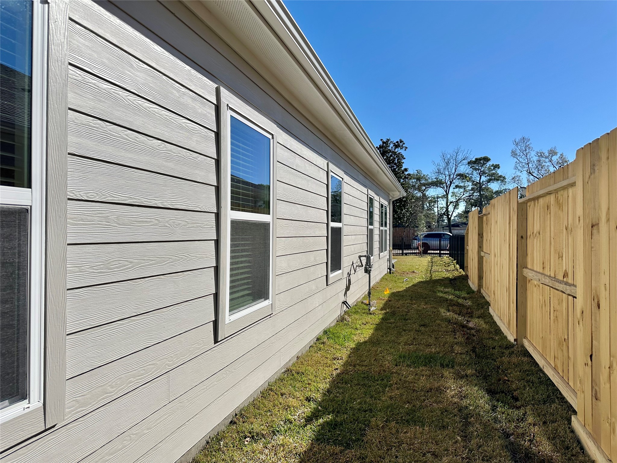 2444 Carmel Street B Property Photo 23