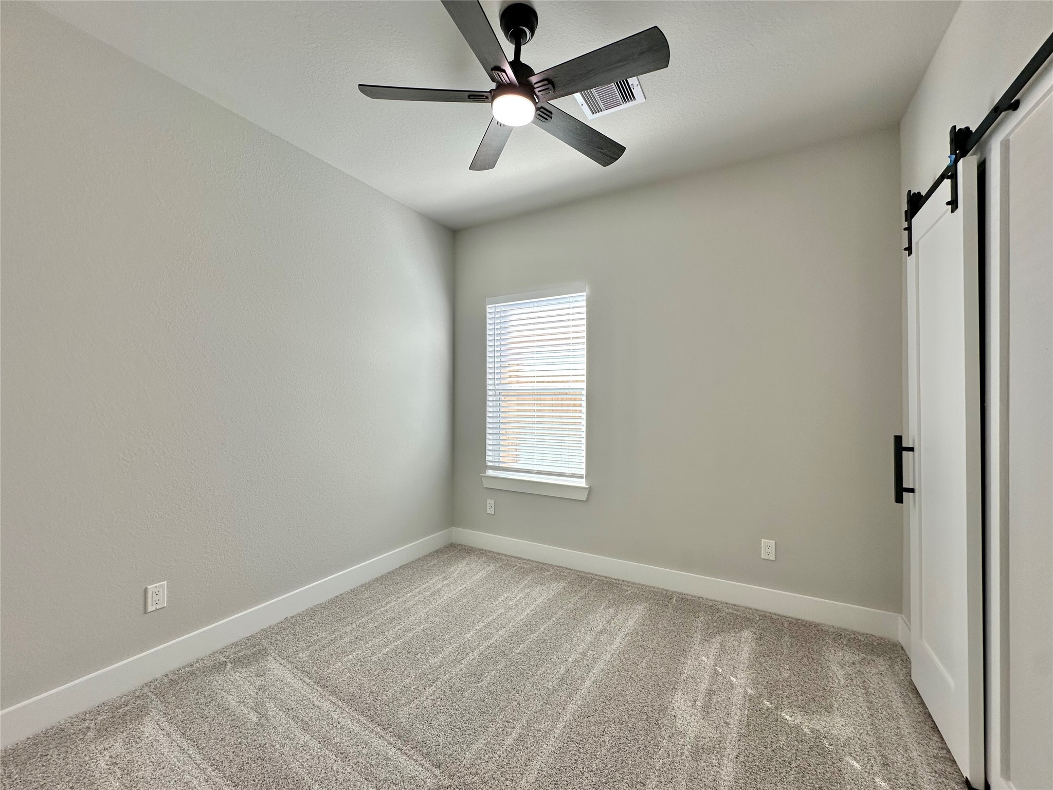 2444 Carmel Street B Property Photo 24