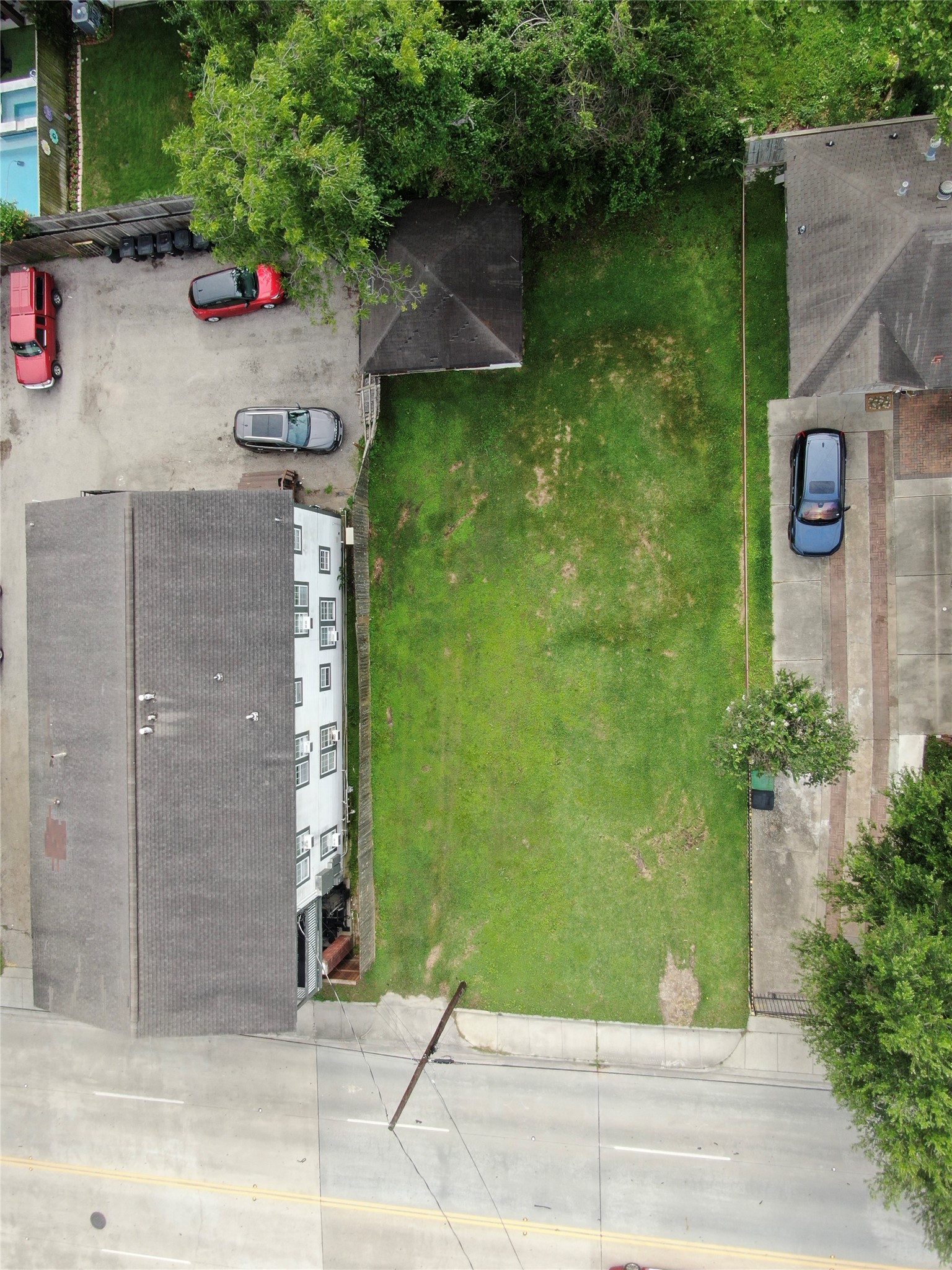 1611 Airline Drive Property Photo 6