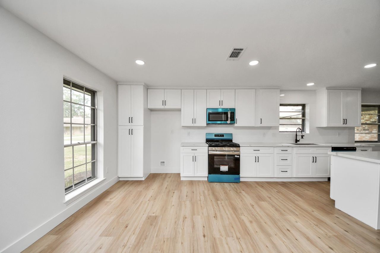 3013 Woodland Drive Property Photo 10