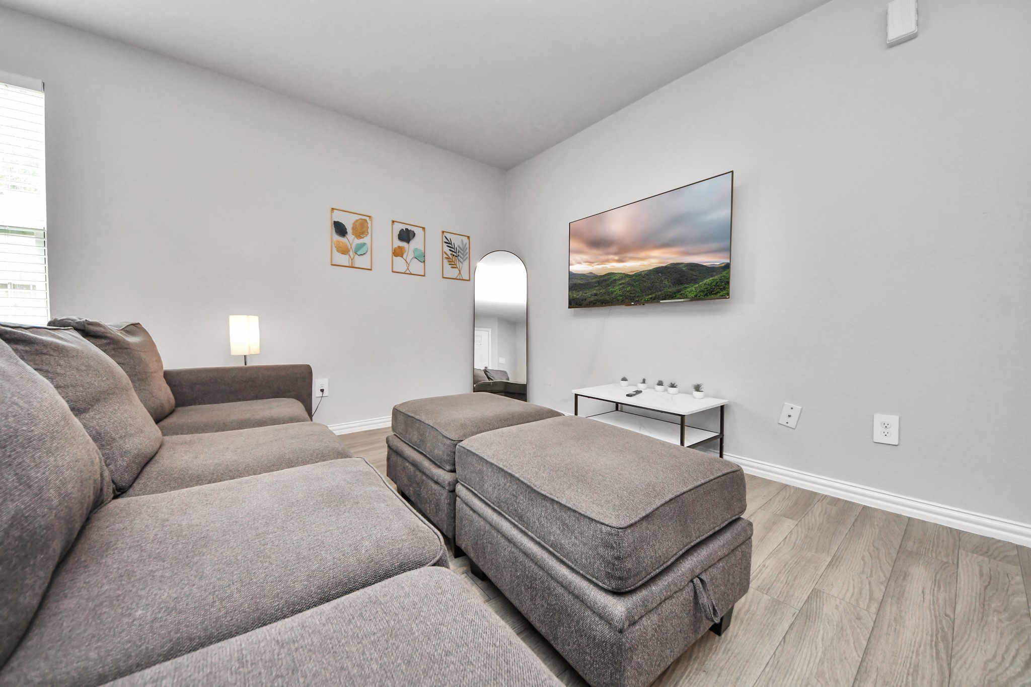 9027 Madera Road A Property Photo 11