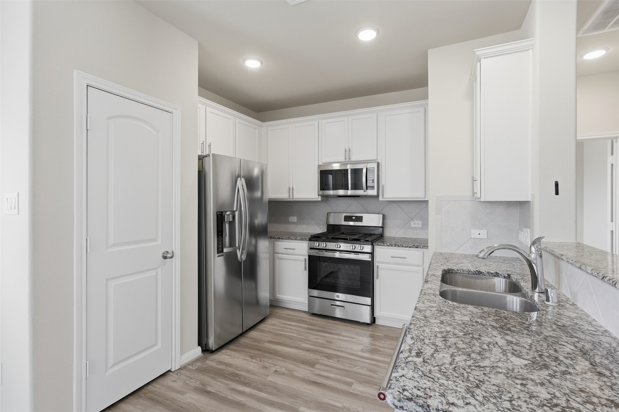 12611 Silverlight Court Property Photo 7