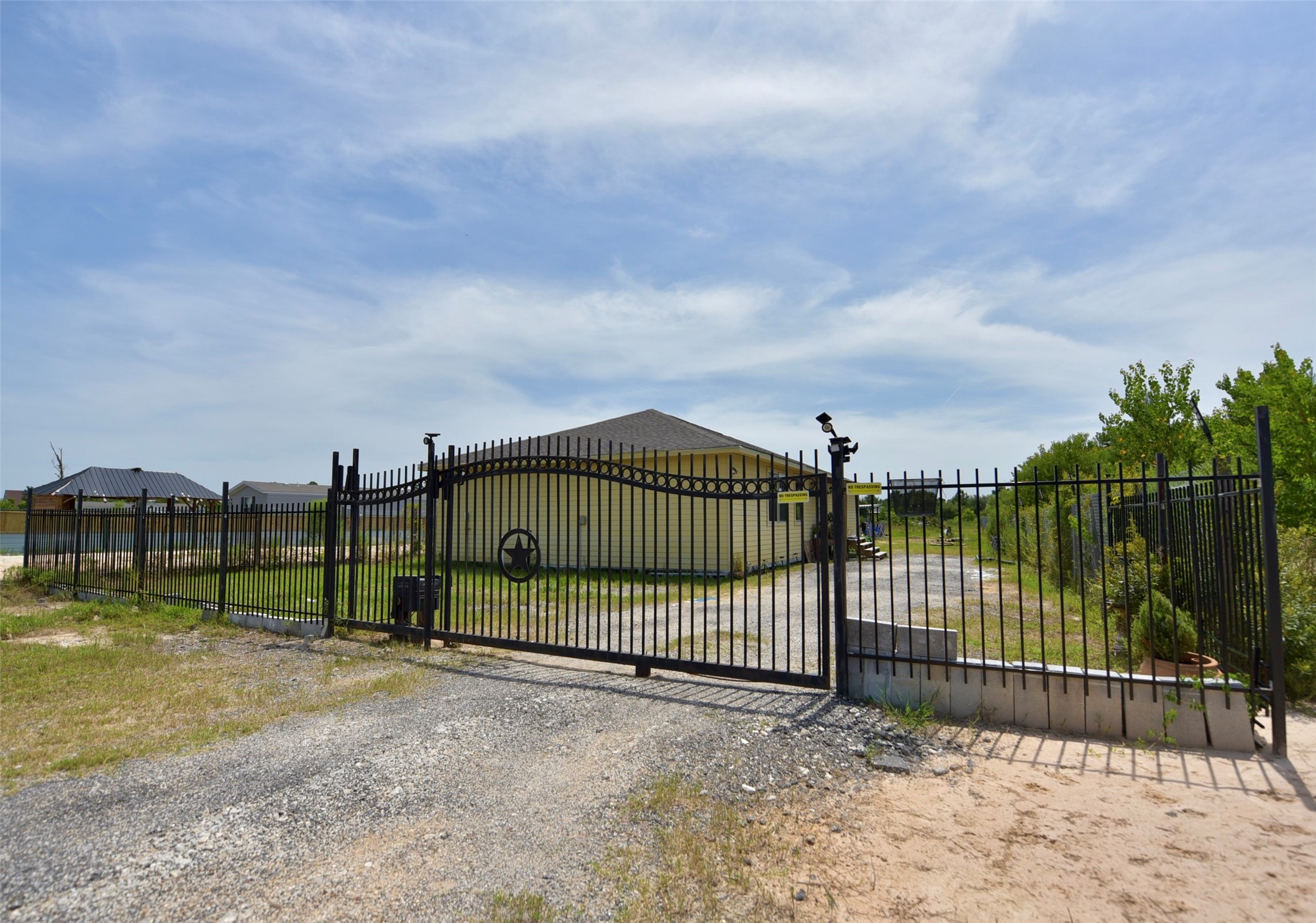 382 Road 5251 Property Photo 1