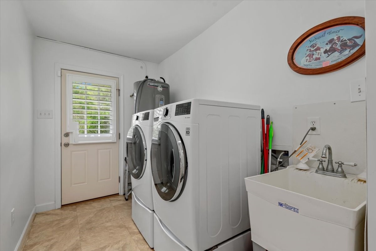16701 Surrey Lane Property Photo 22