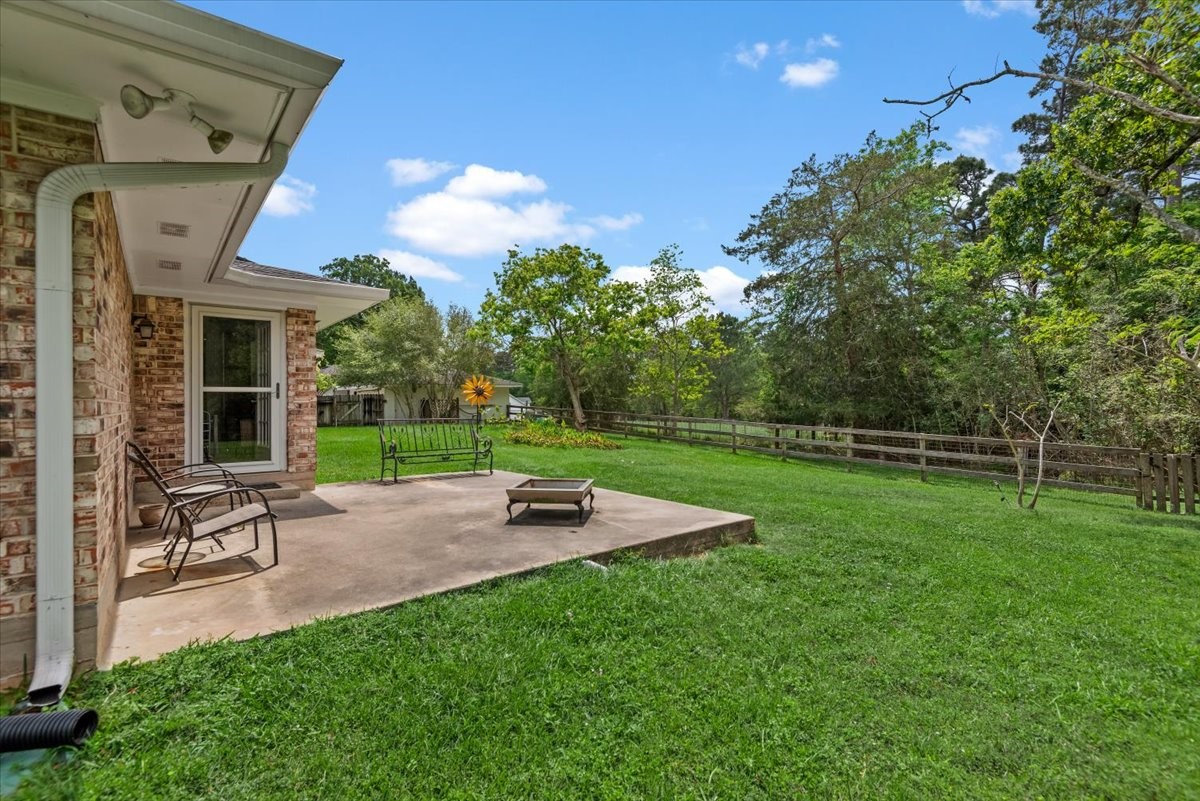 16701 Surrey Lane Property Photo 32