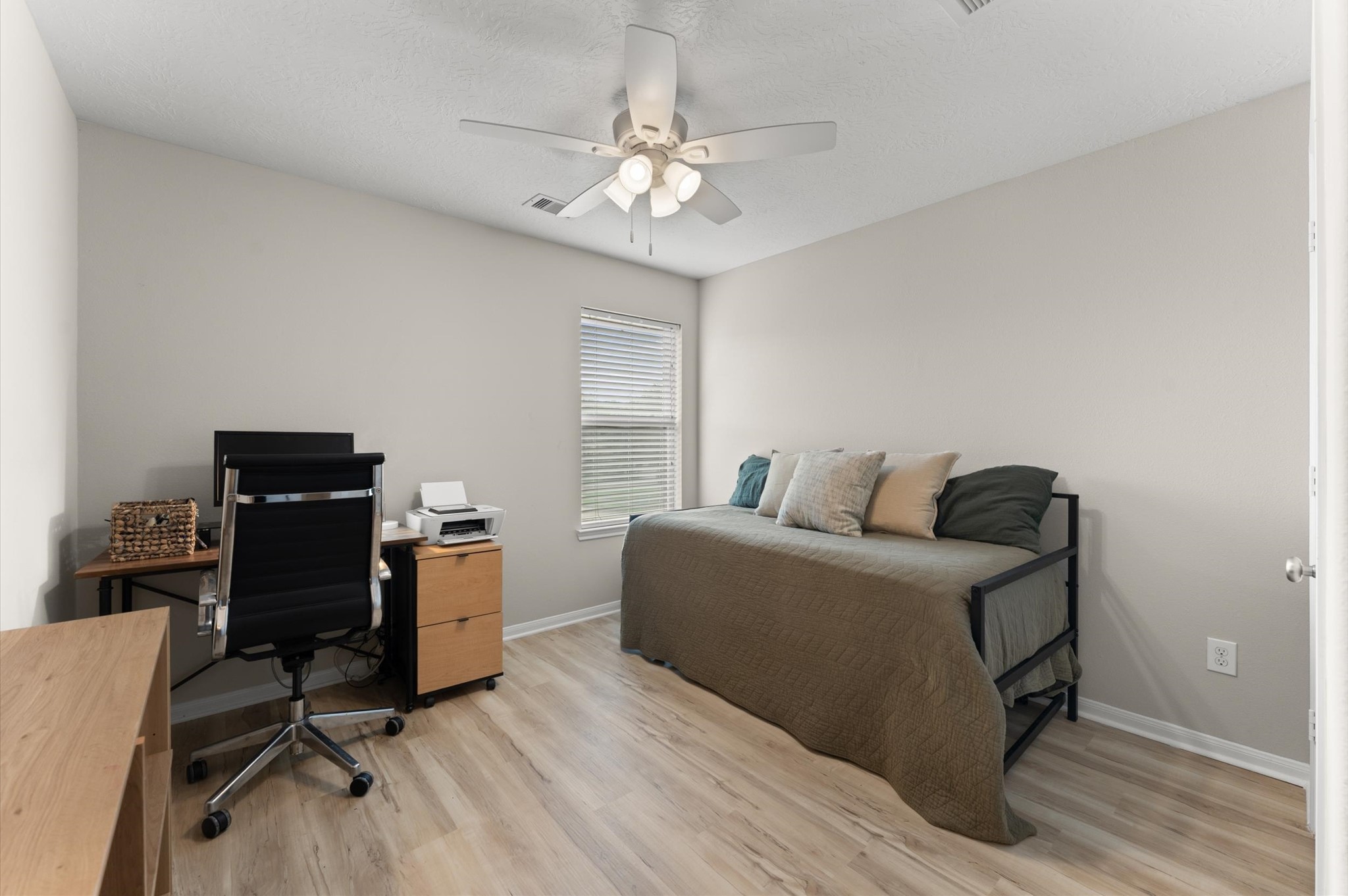 2009 Peonies Court Property Photo 24