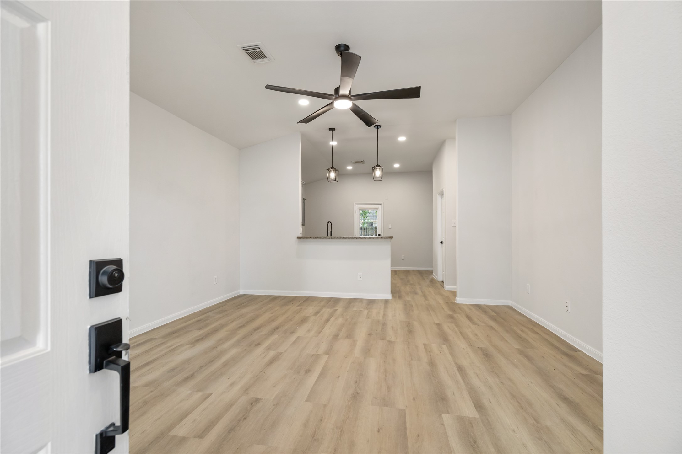 20322 Mossey Forest Court Property Photo 6