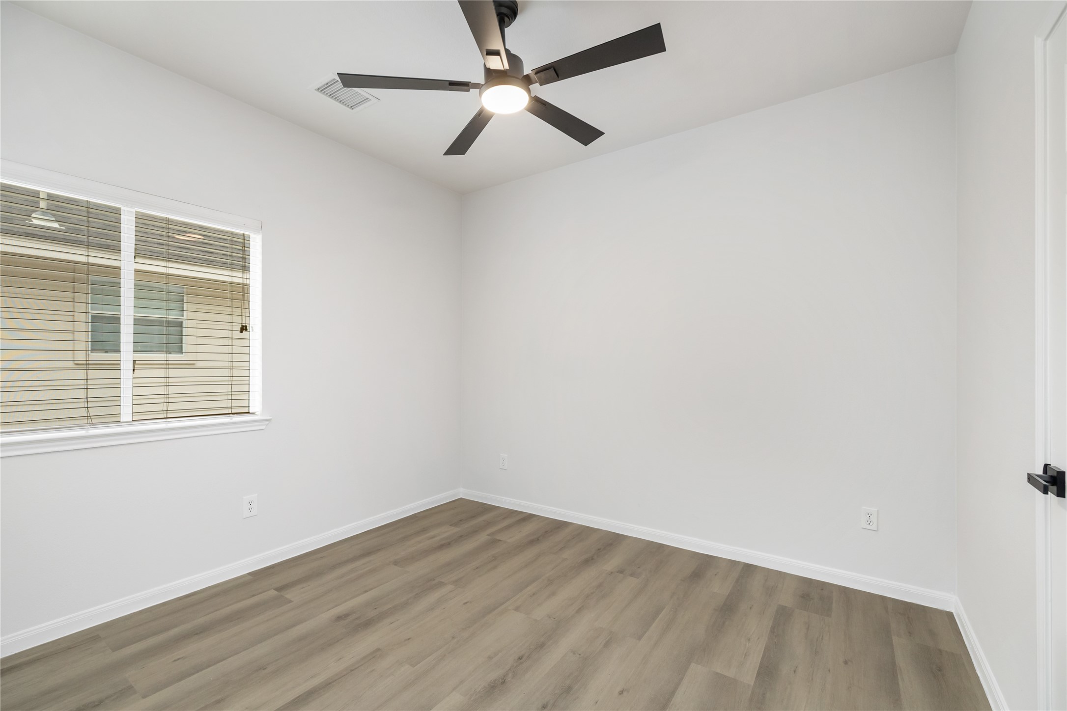 20322 Mossey Forest Court Property Photo 24