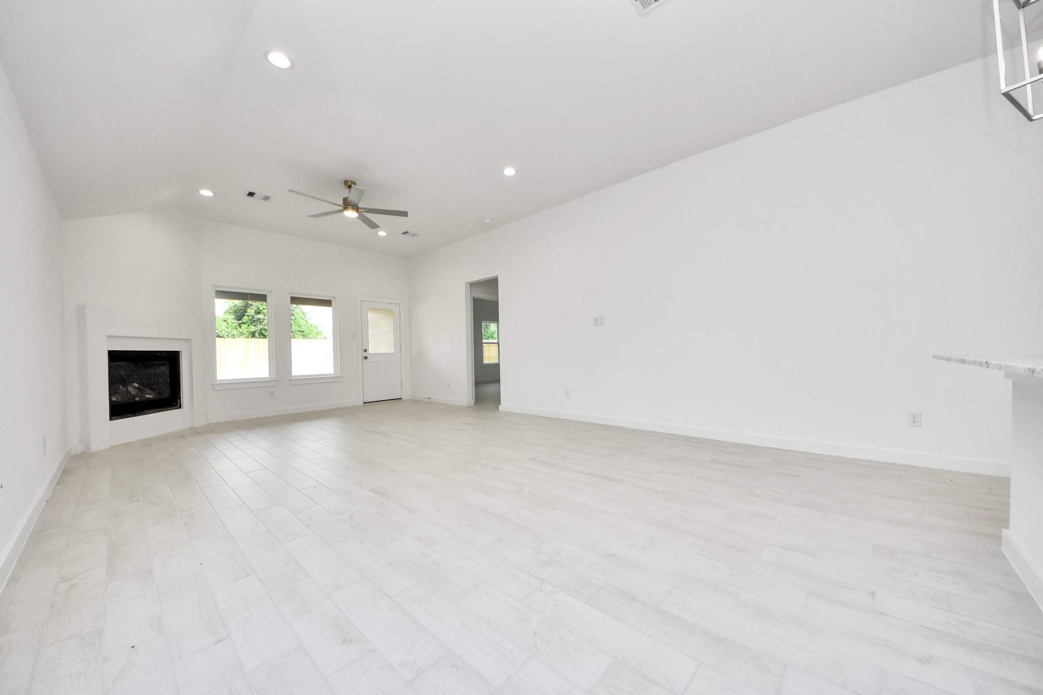 26371 Viva Drive Property Photo 24