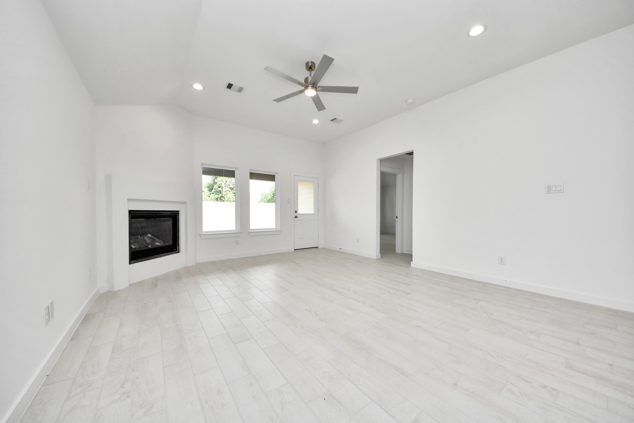 26371 Viva Drive Property Photo 28