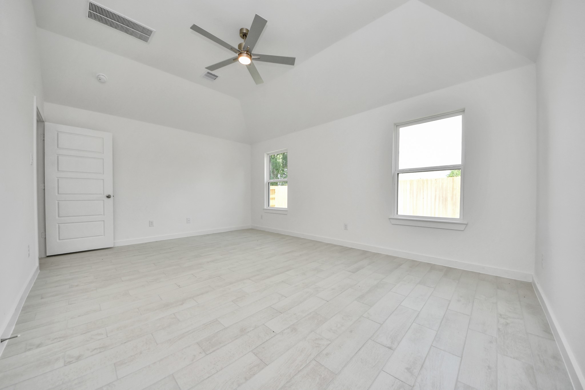 26371 Viva Drive Property Photo 29