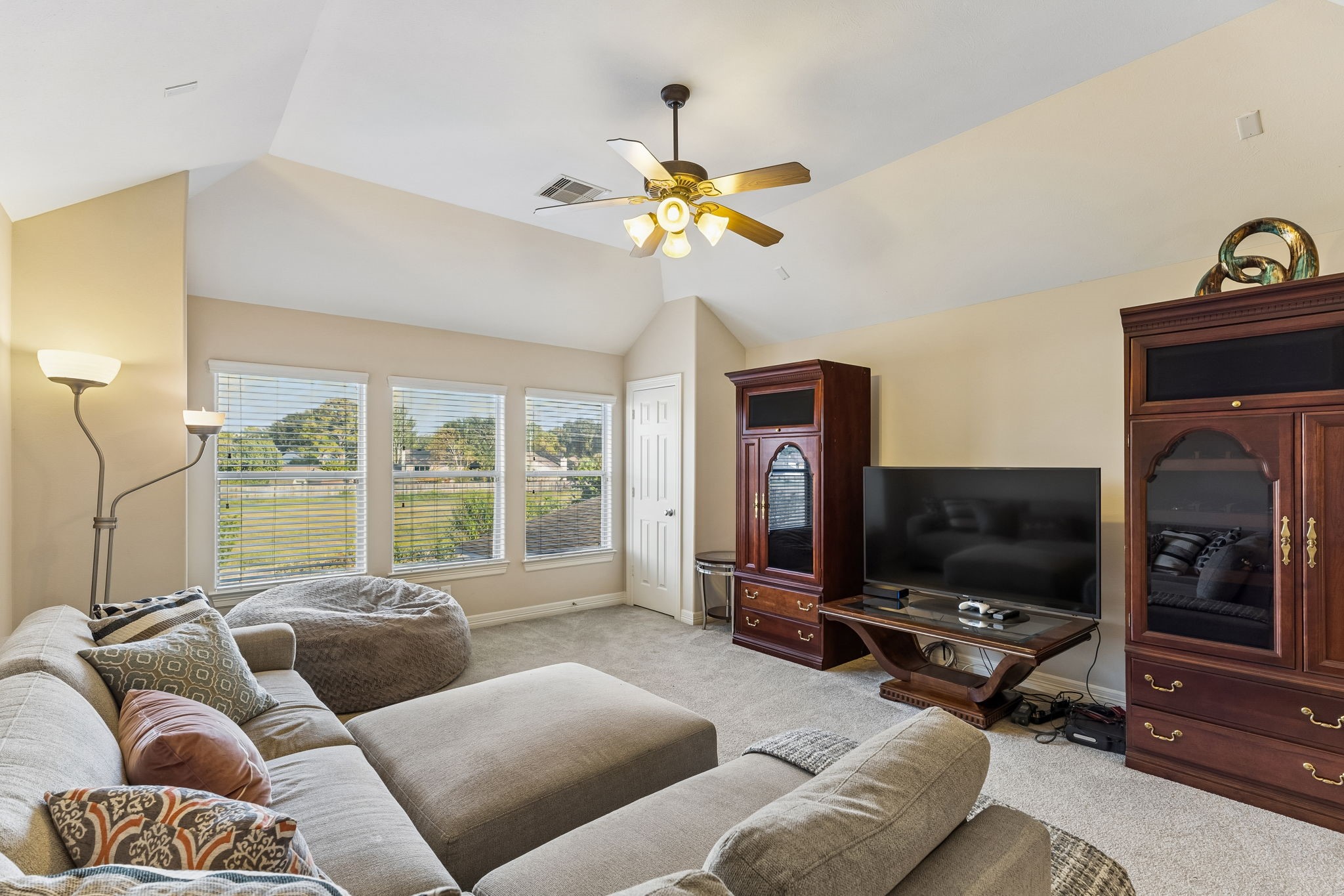 8910 Cote Court Property Photo 32