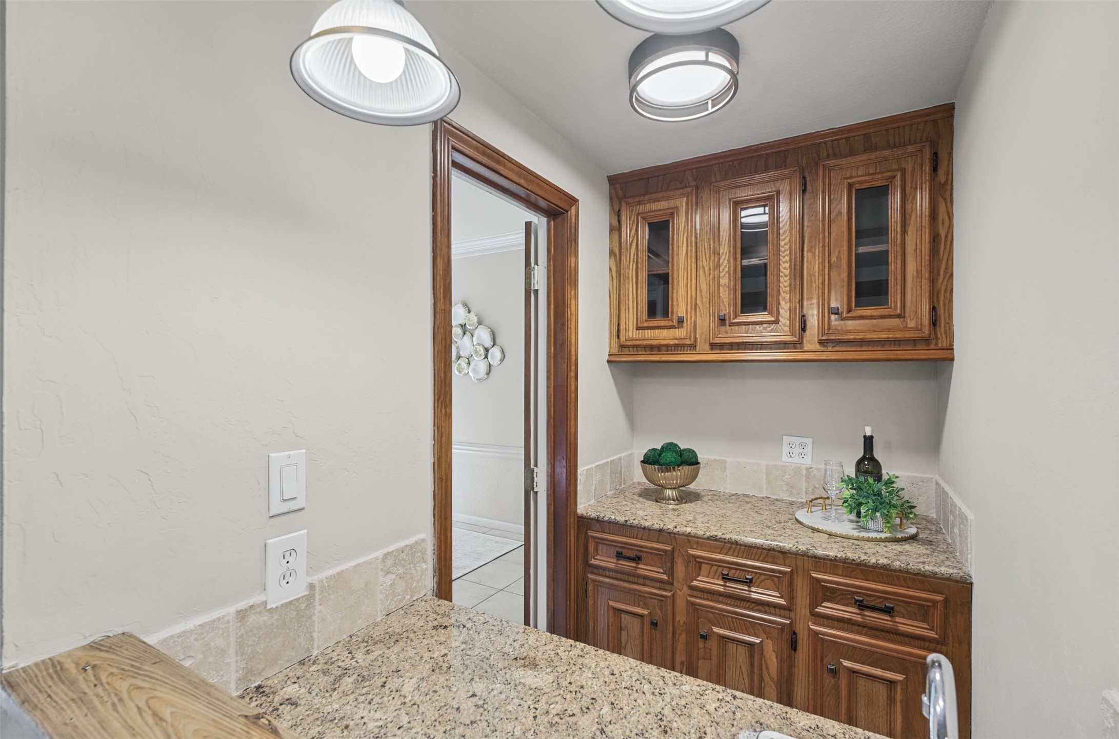 5911 Bayonne Drive Property Photo 15