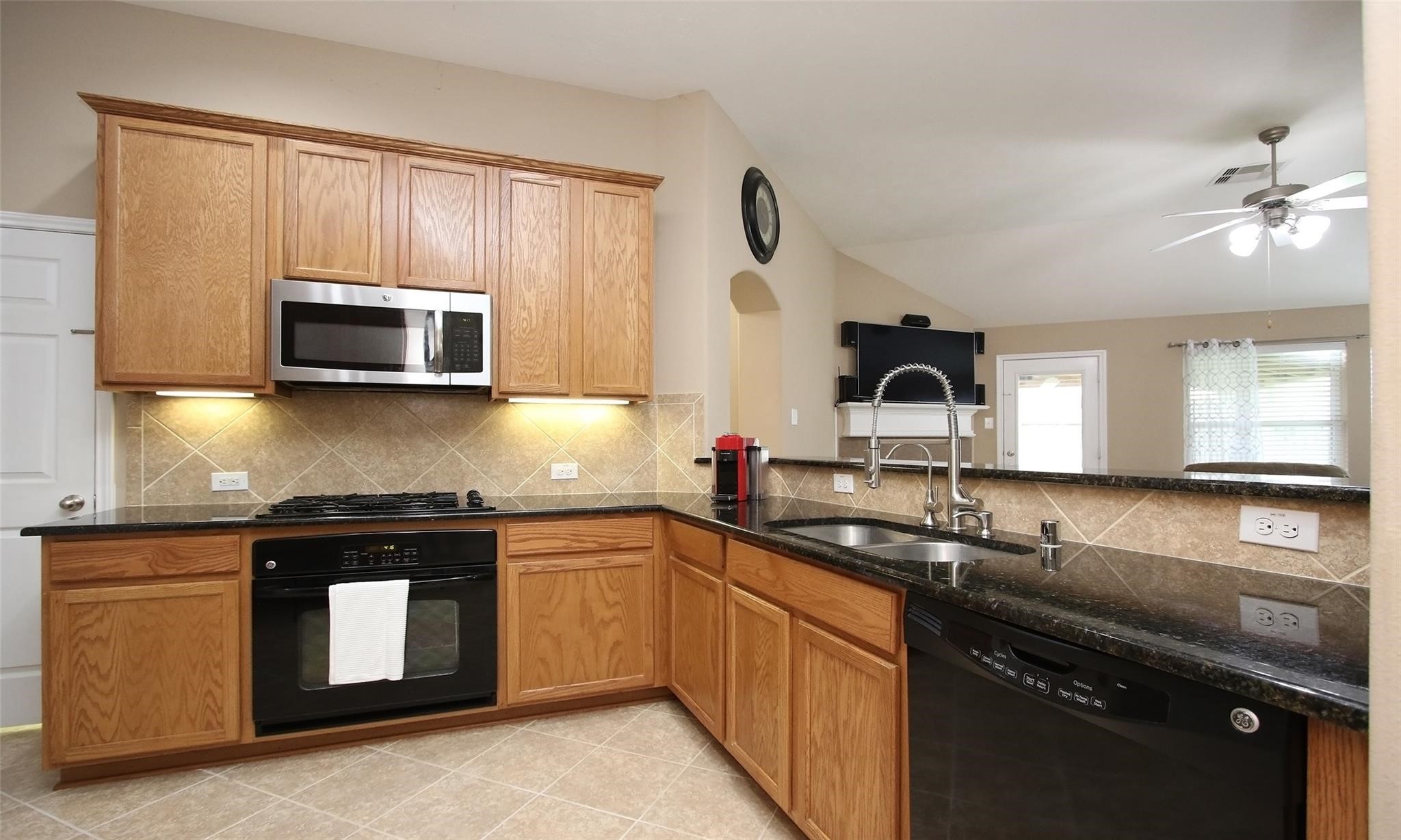 16919 Langham Heights Lane Property Photo 7
