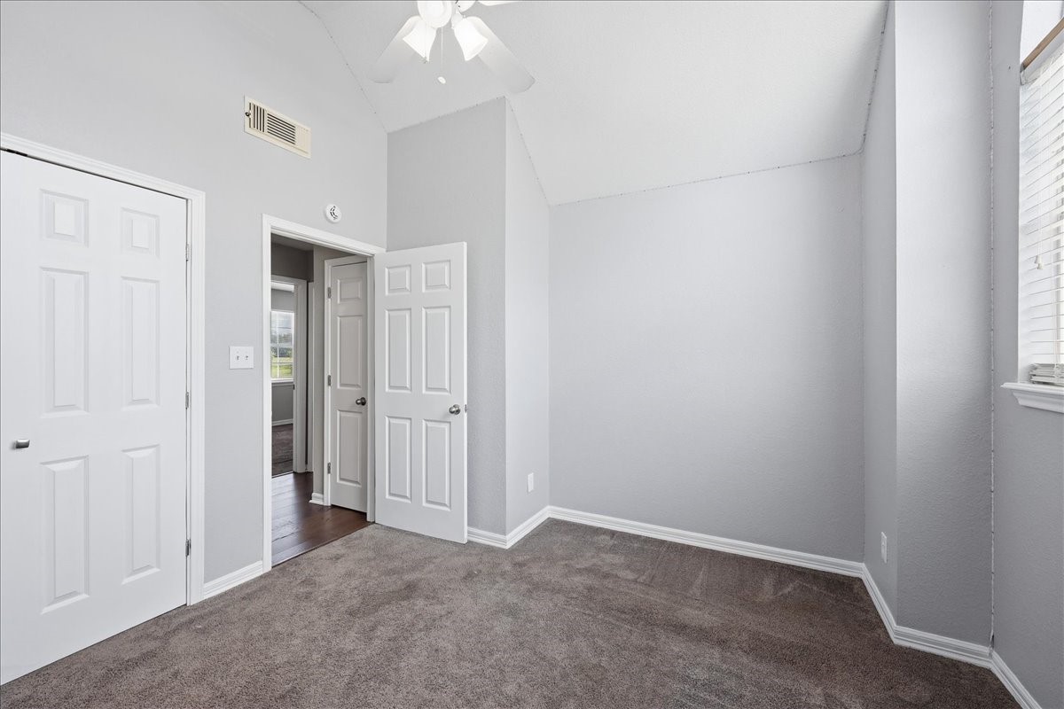 425 Blueberry Street Property Photo 30