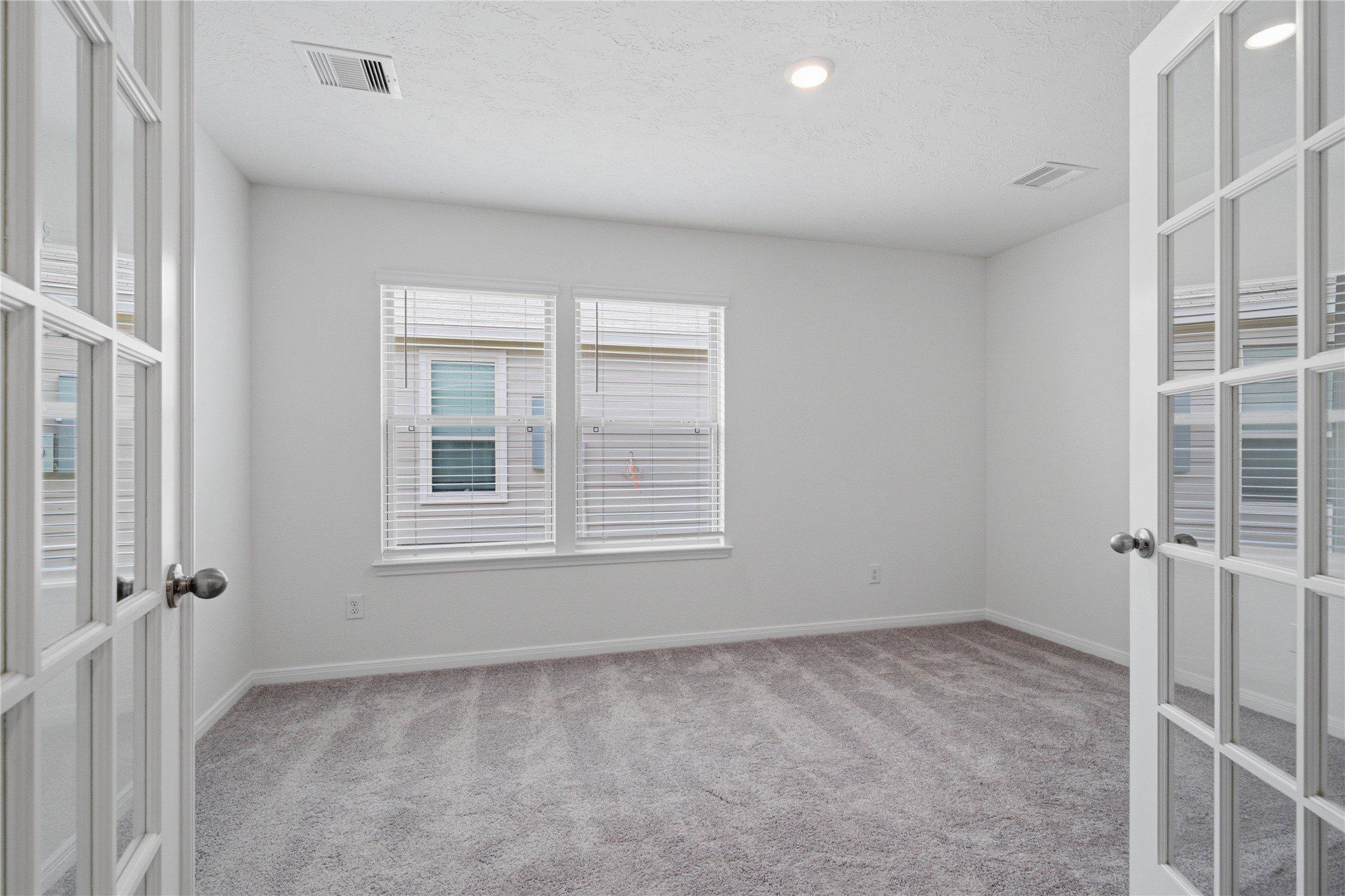 2902 Dardanos Lane Property Photo 10