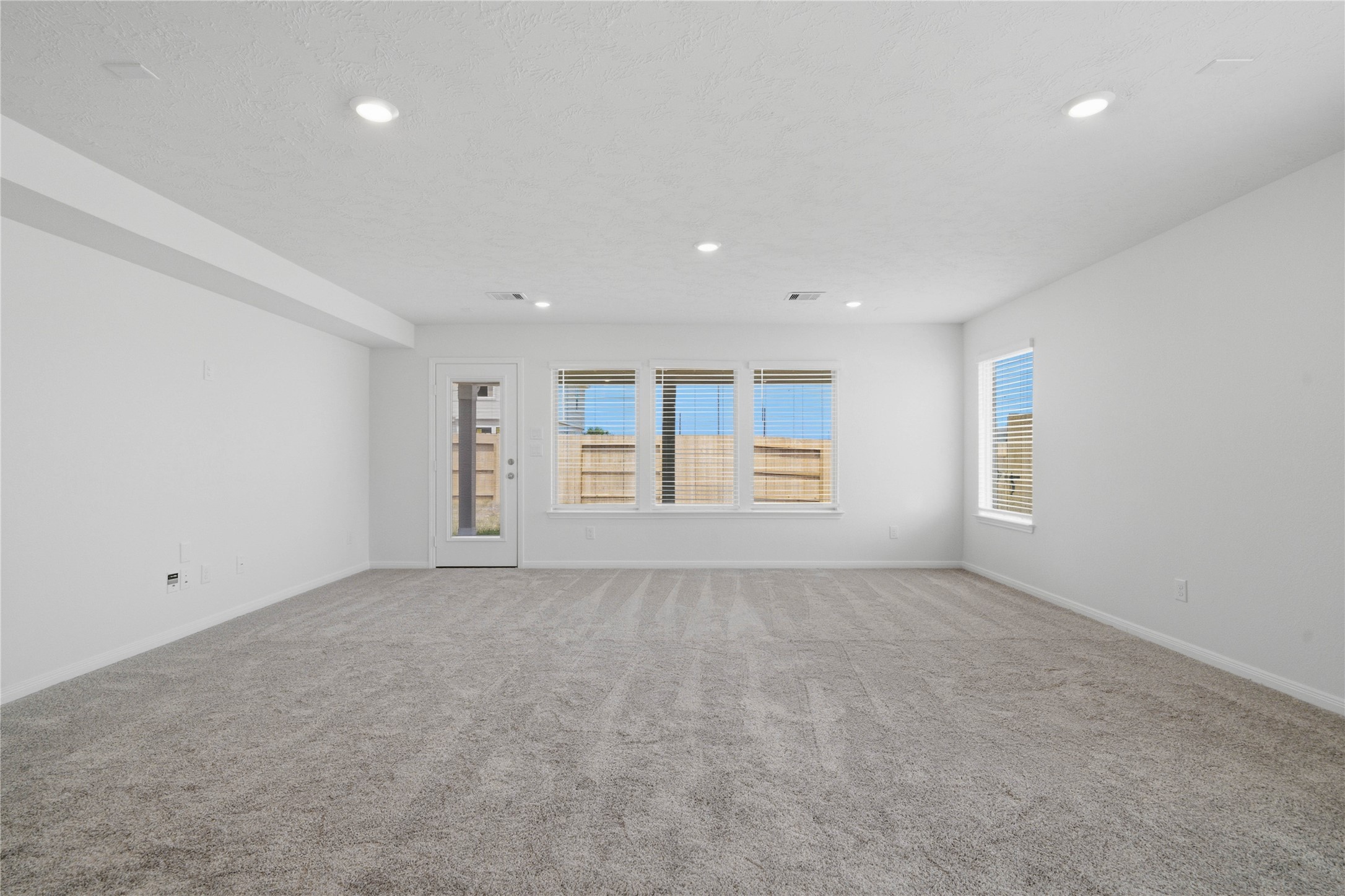 2902 Dardanos Lane Property Photo 17