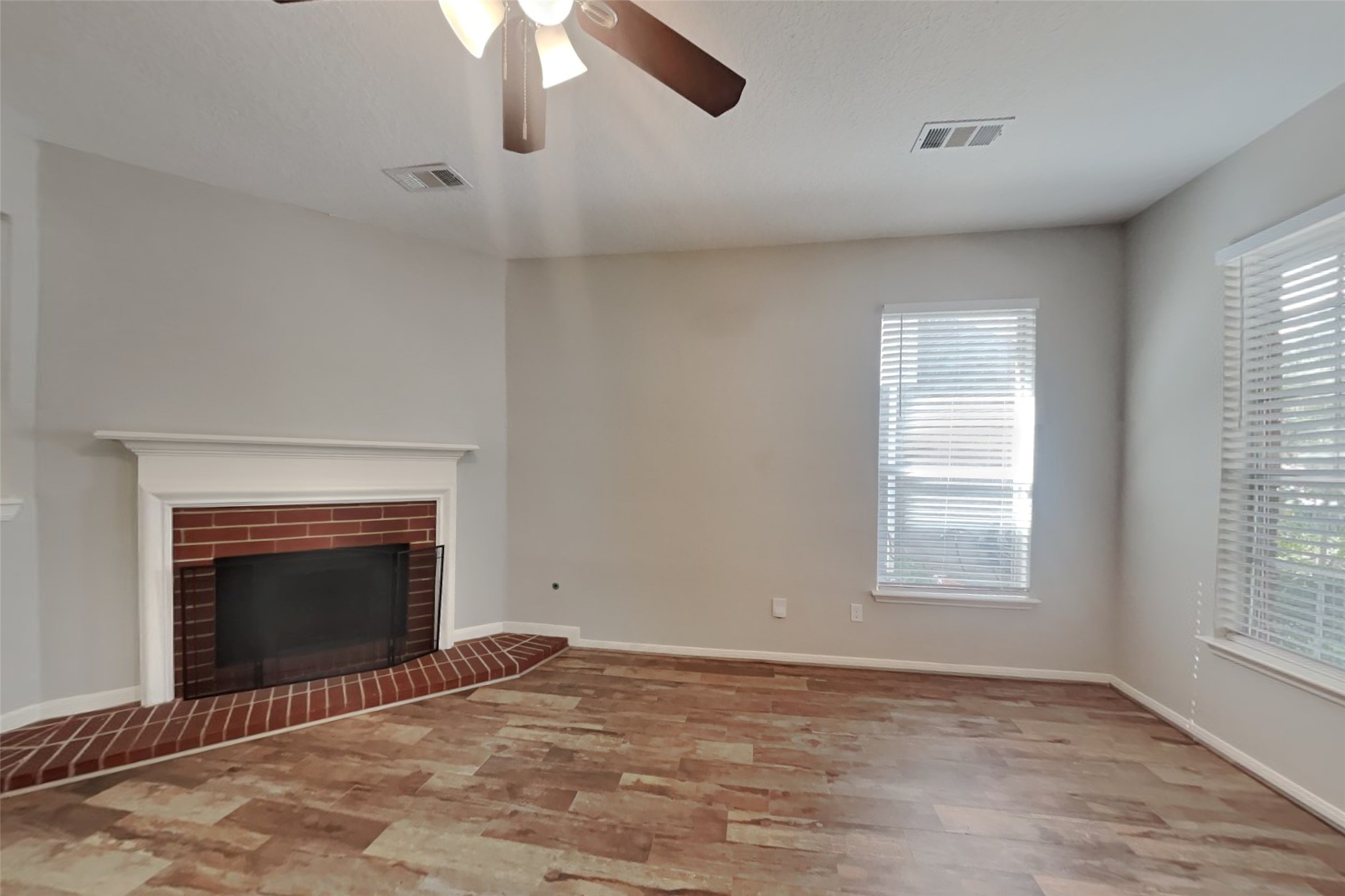 2918 Blue Dawn Drive Property Photo 4
