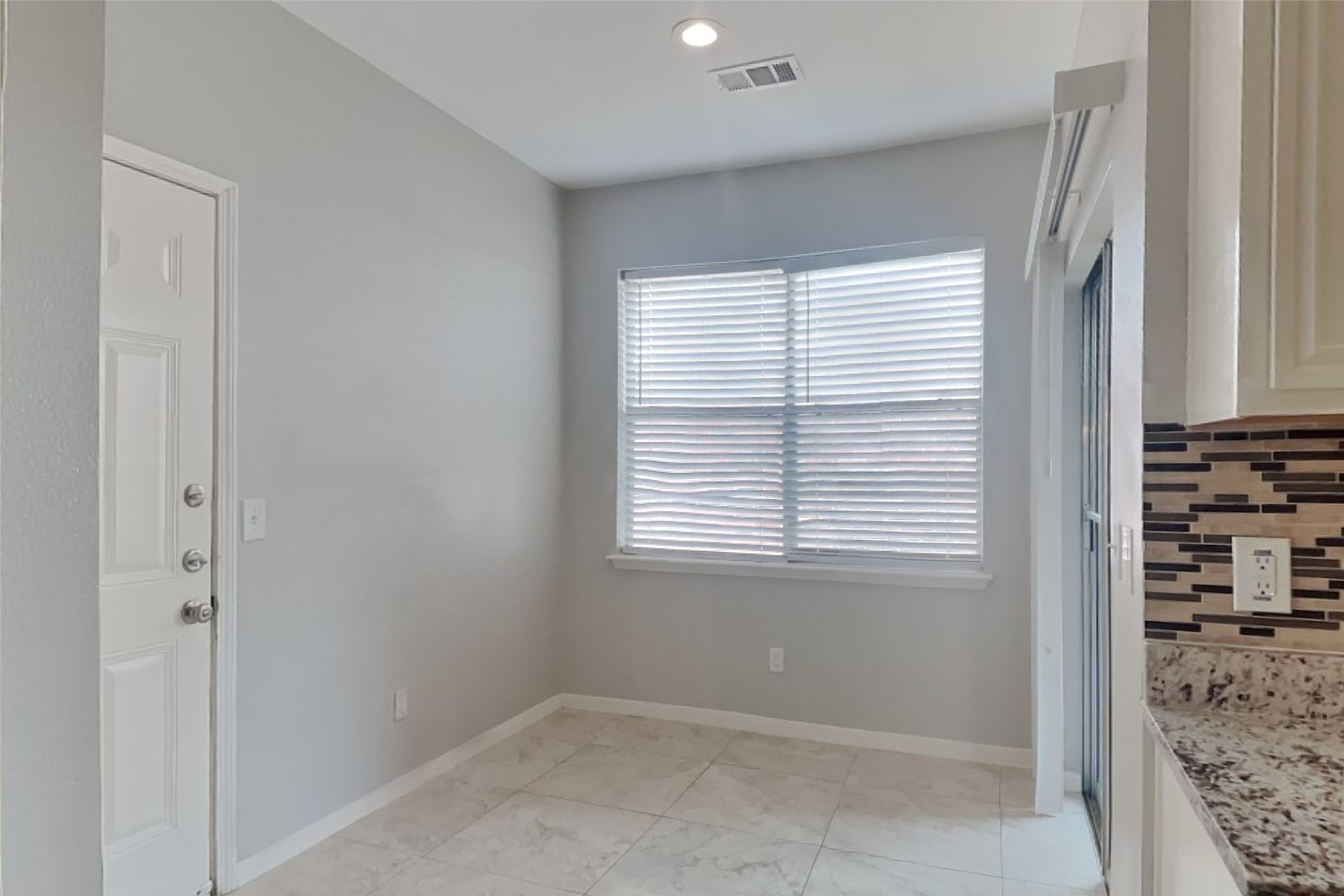 2918 Blue Dawn Drive Property Photo 6