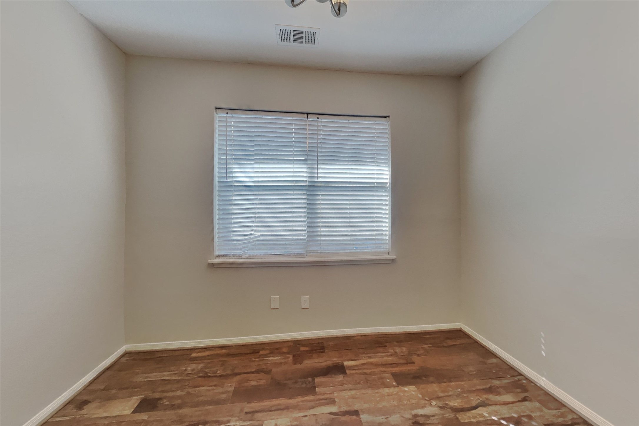 2918 Blue Dawn Drive Property Photo 8