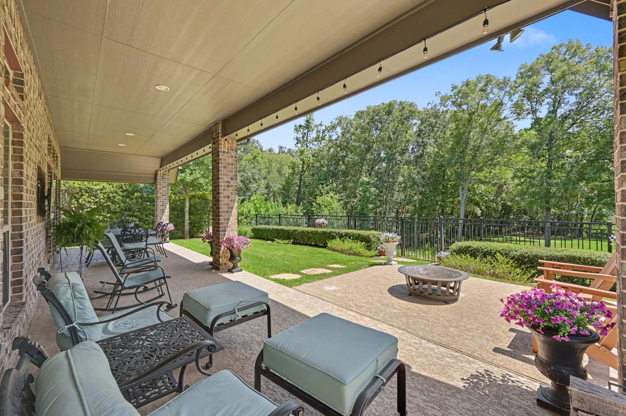 250 Torrey Bloom Loop Property Photo 2