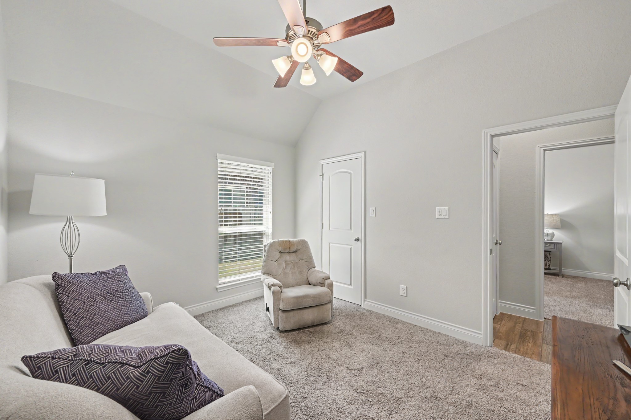 250 Torrey Bloom Loop Property Photo 31