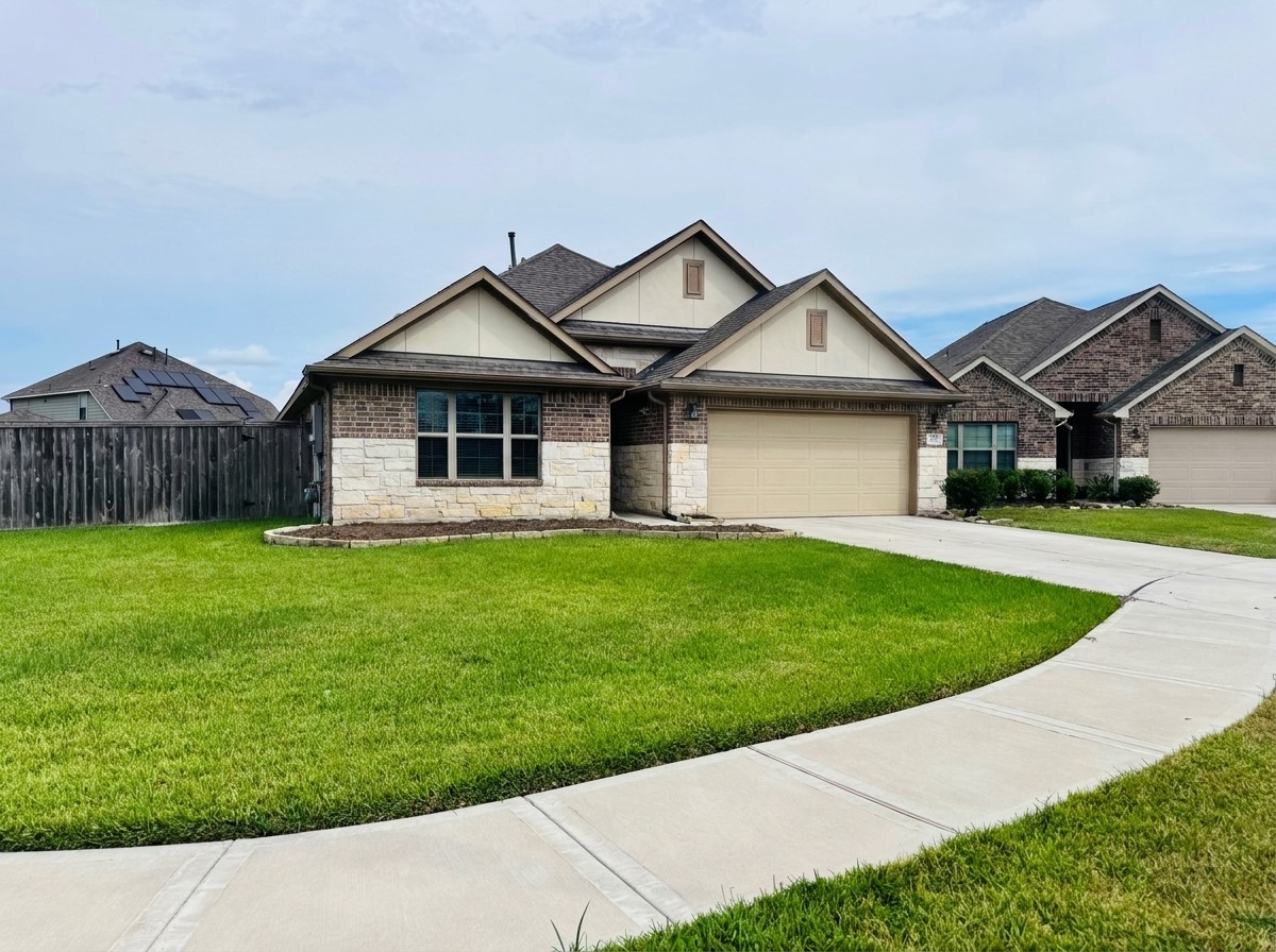 4603 Presario Drive Property Photo 2