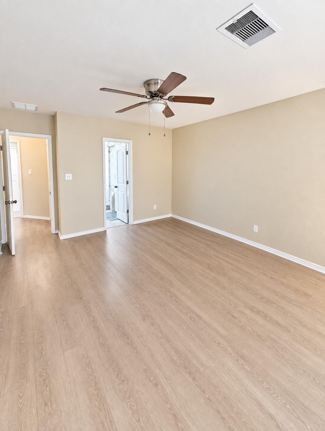 1150 Shadow Glenn Drive Property Photo 5