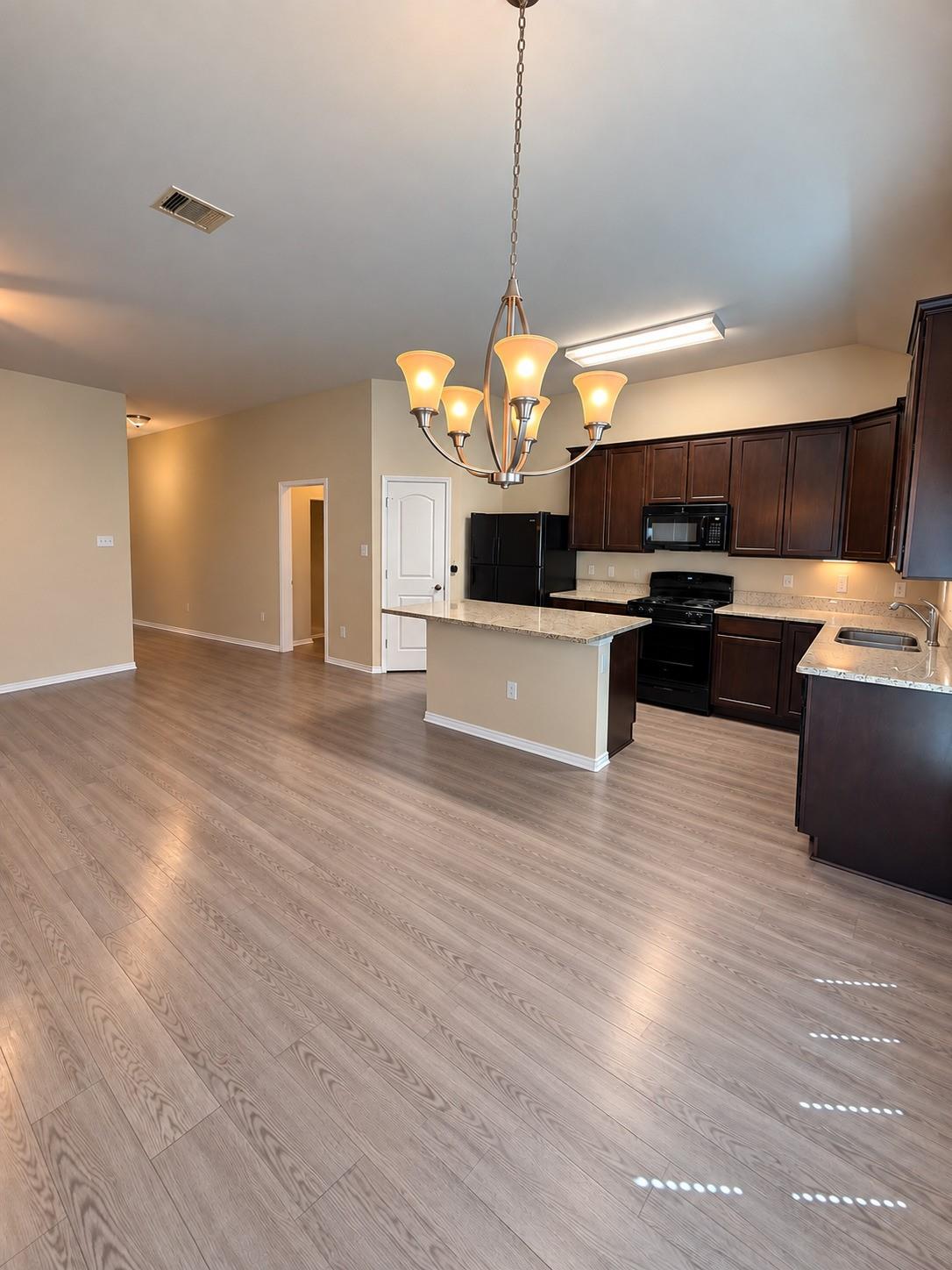 1150 Shadow Glenn Drive Property Photo 14