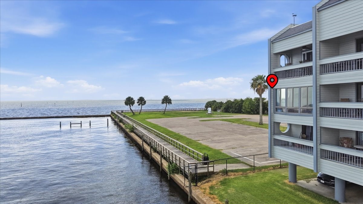 580 Pleasure Island Boulevard 224 Property Photo 2