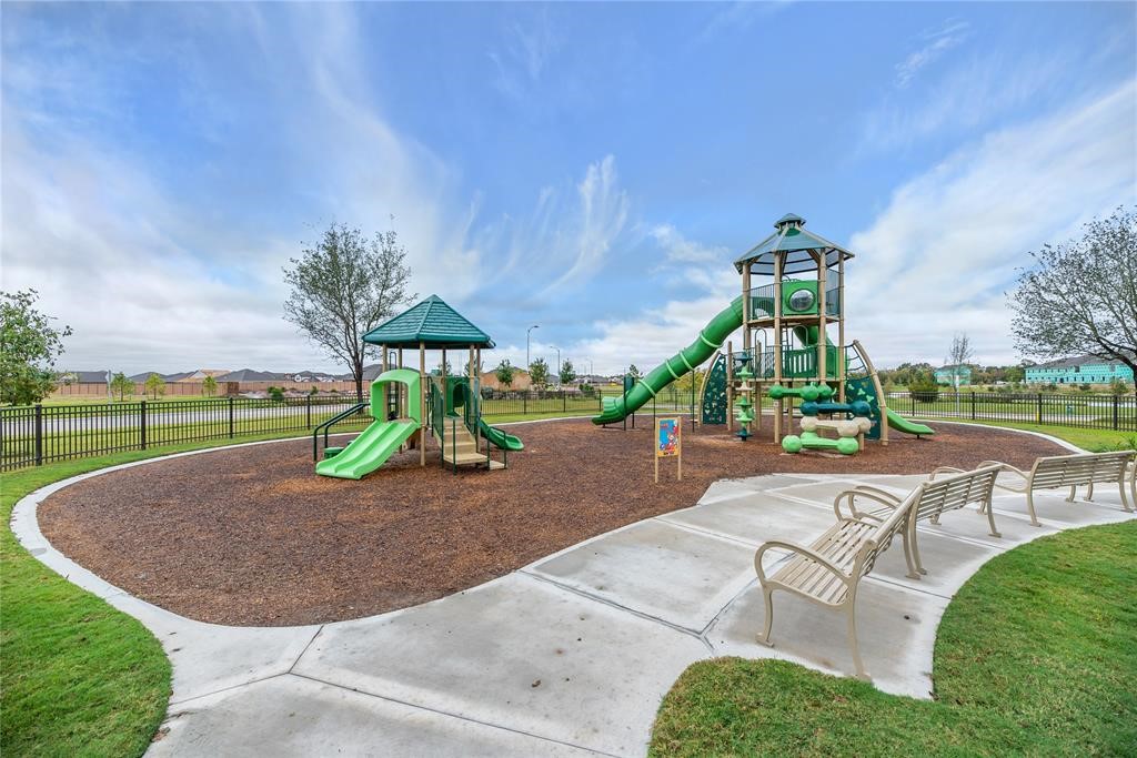 7510 Keystone Blossom Trail Property Photo 23