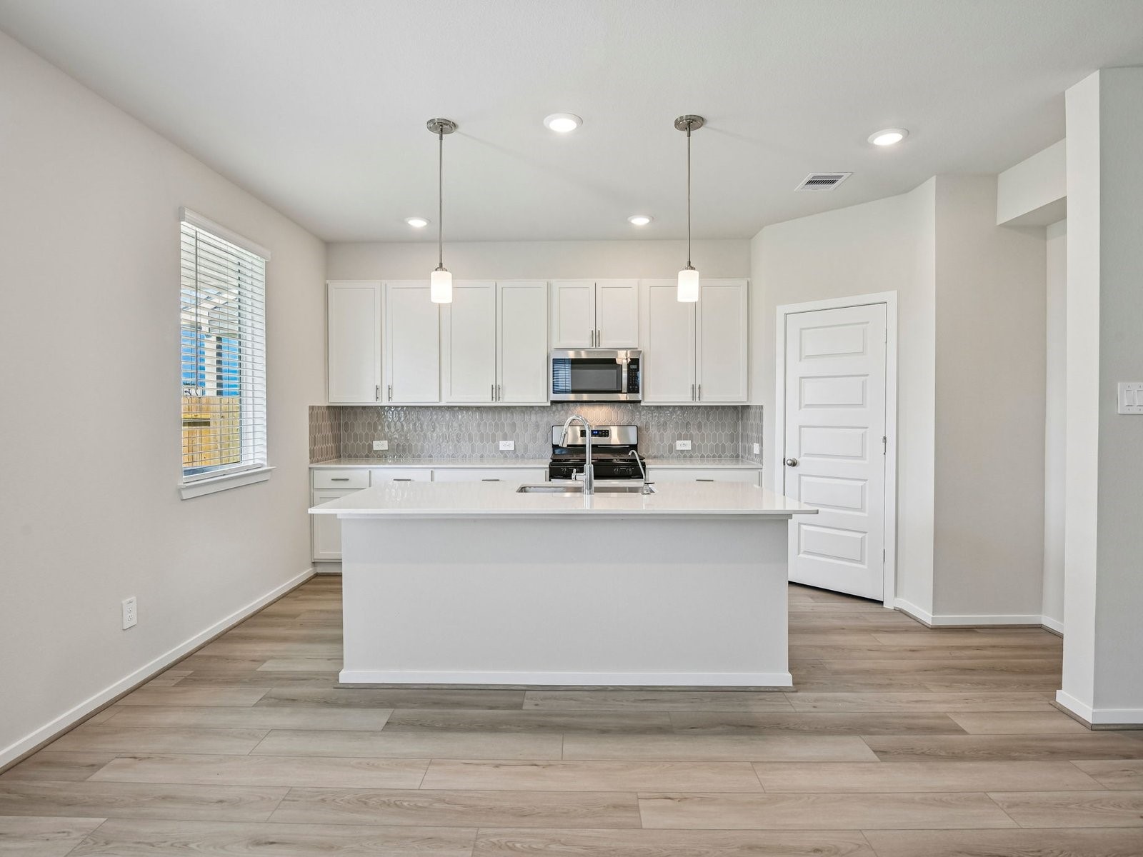 1030 Cedar Place Lane Property Photo