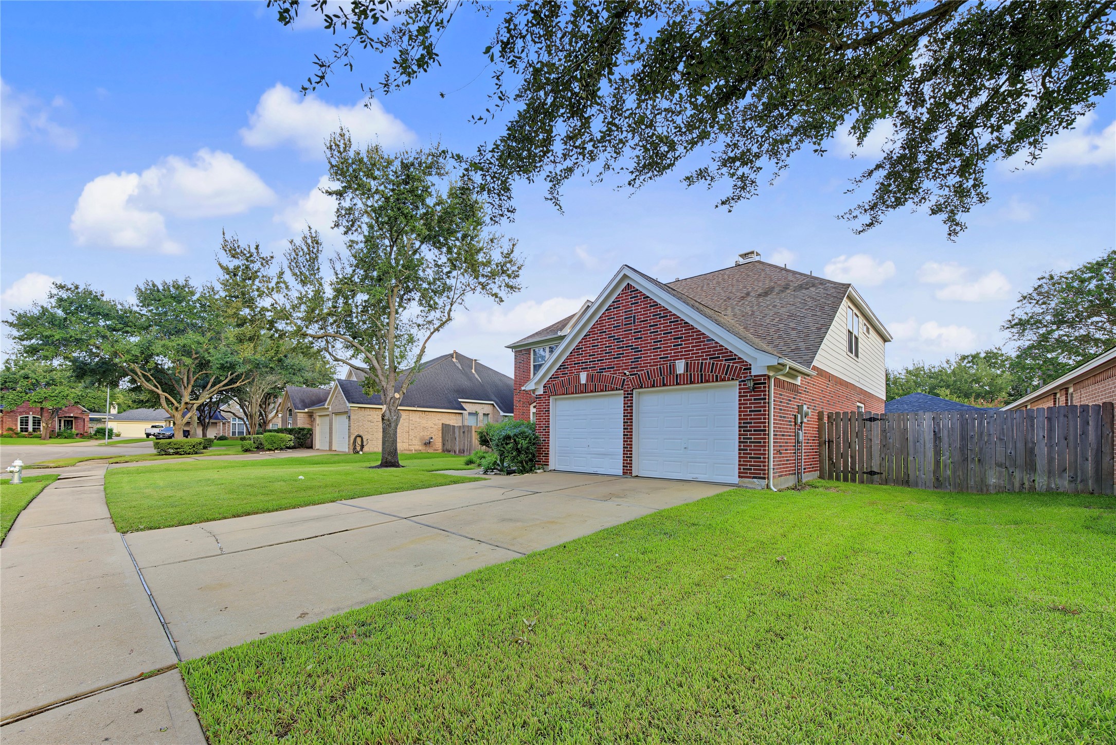 21918 Rivergate Court Property Photo 5