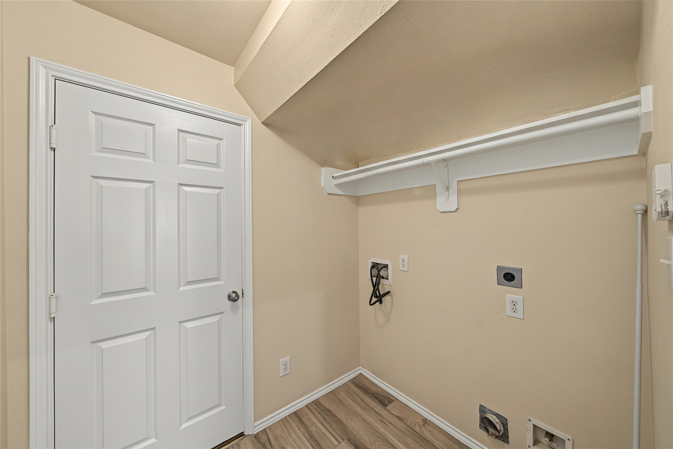 21918 Rivergate Court Property Photo 23